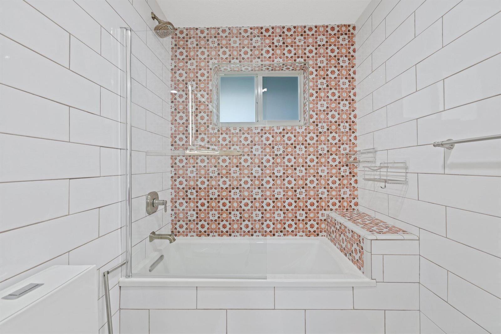 F R HUMPHRIES VILLA - Residential