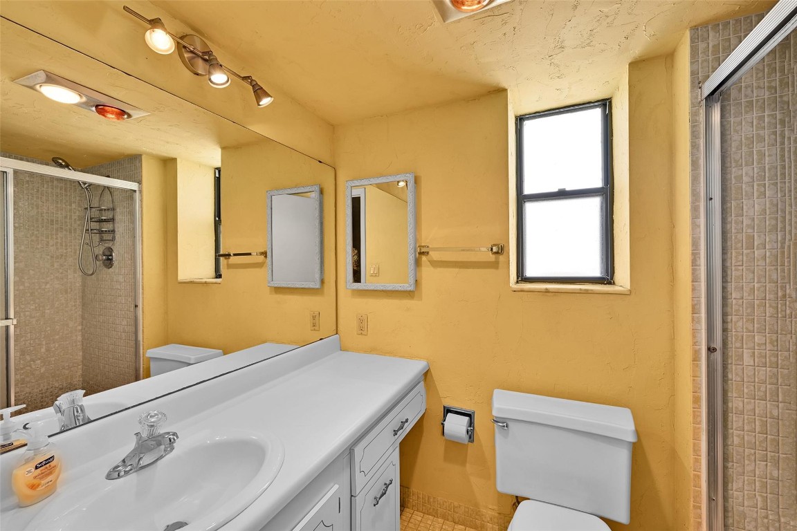 Villa Dorada - Residential