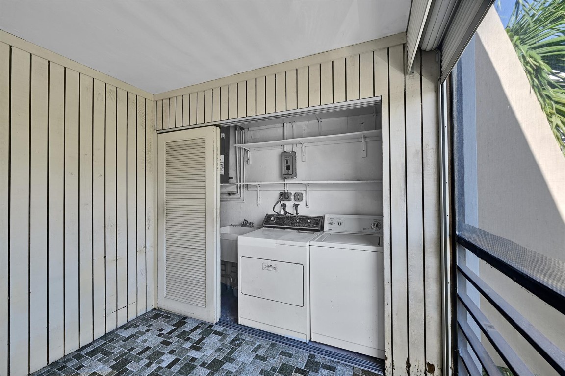 Villa Dorada - Residential