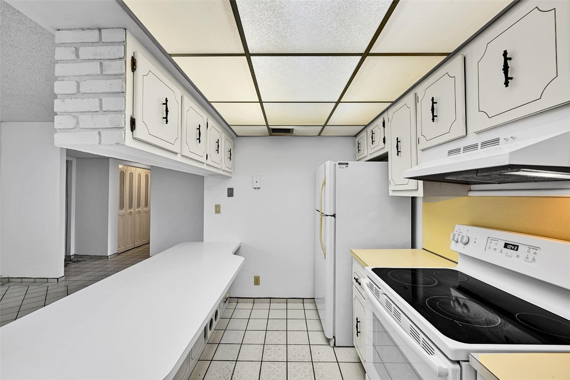 Villa Dorada - Residential