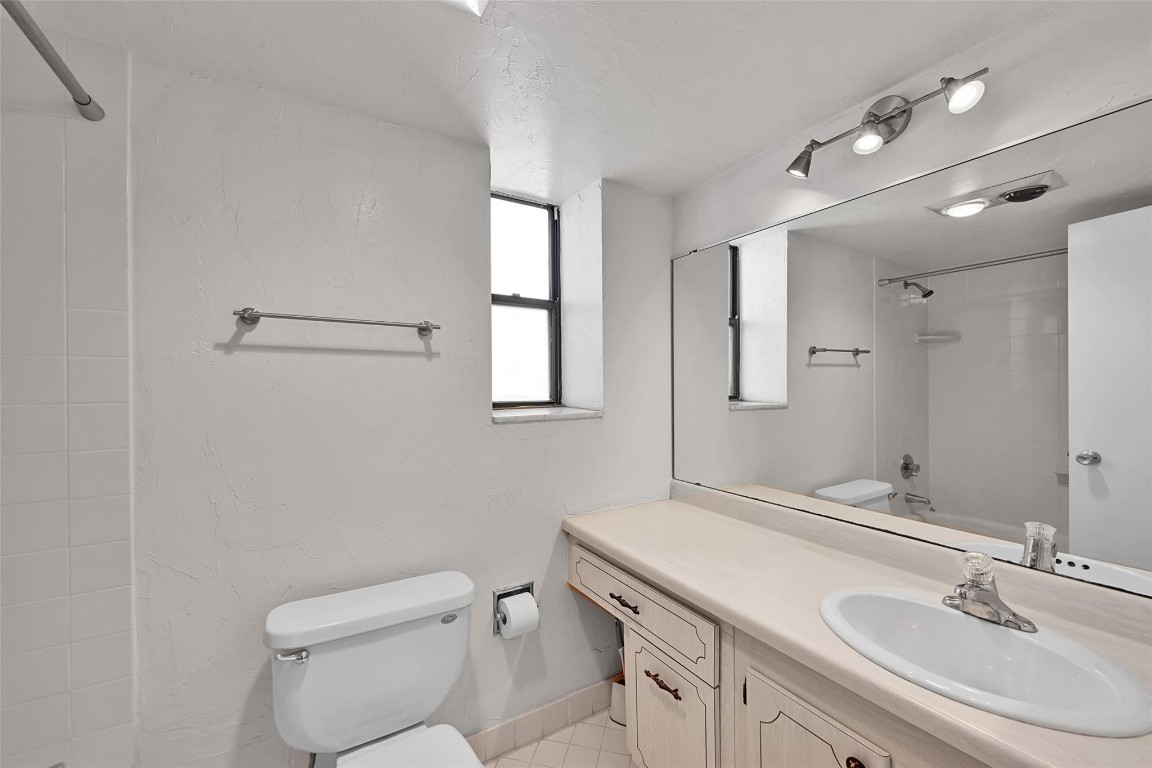 Villa Dorada - Residential