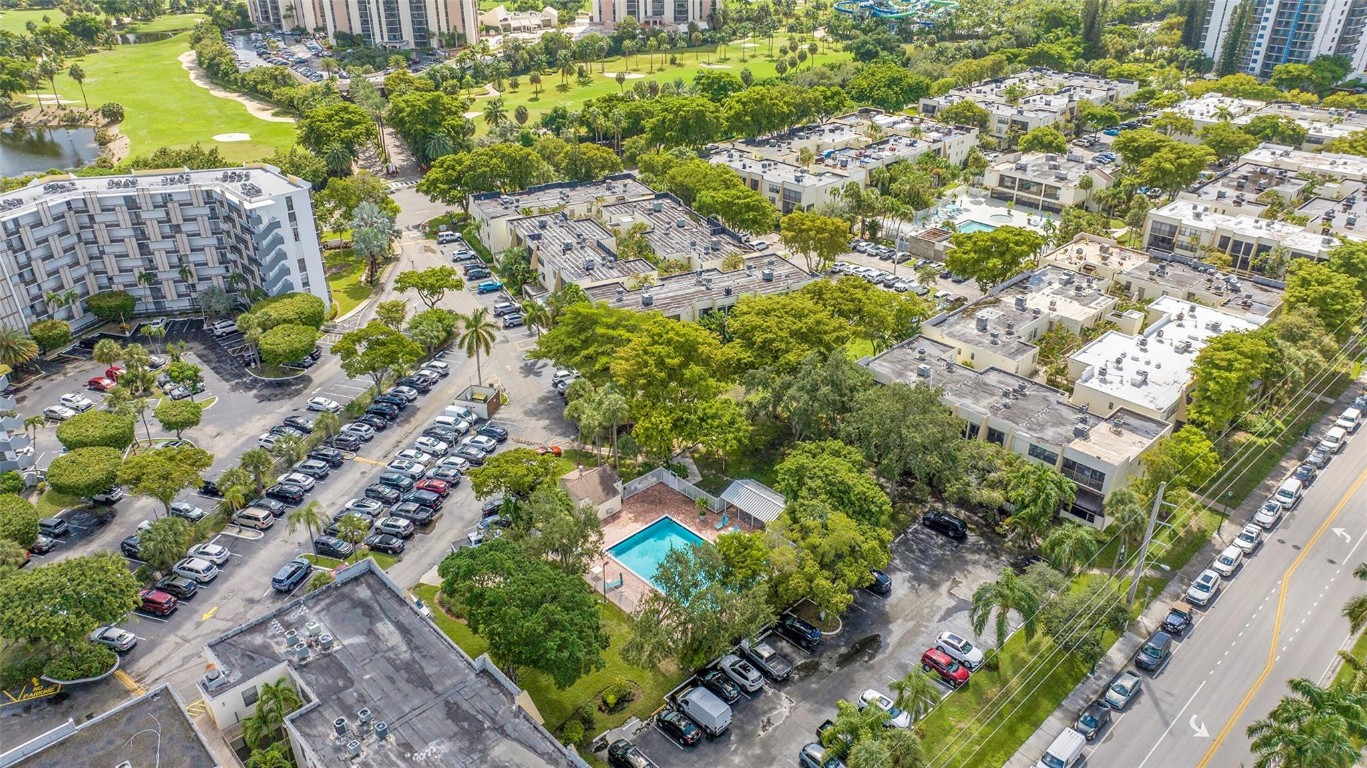 Villa Dorada - Residential