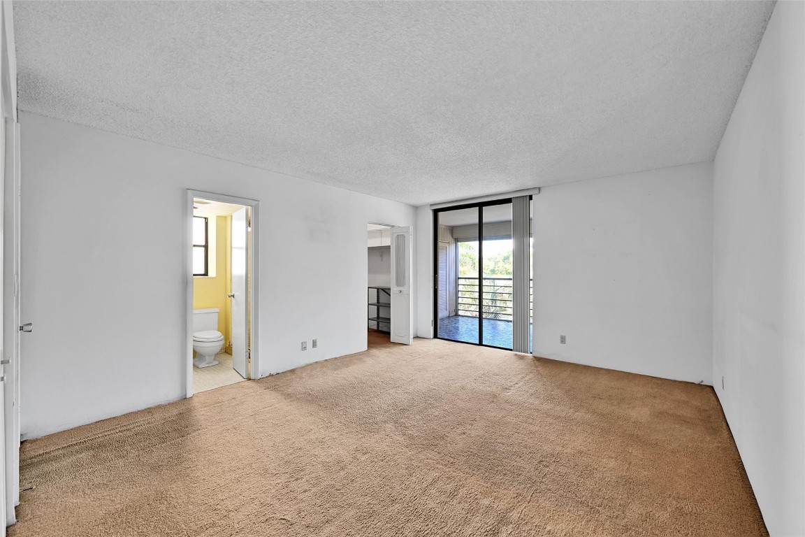 Villa Dorada - Residential