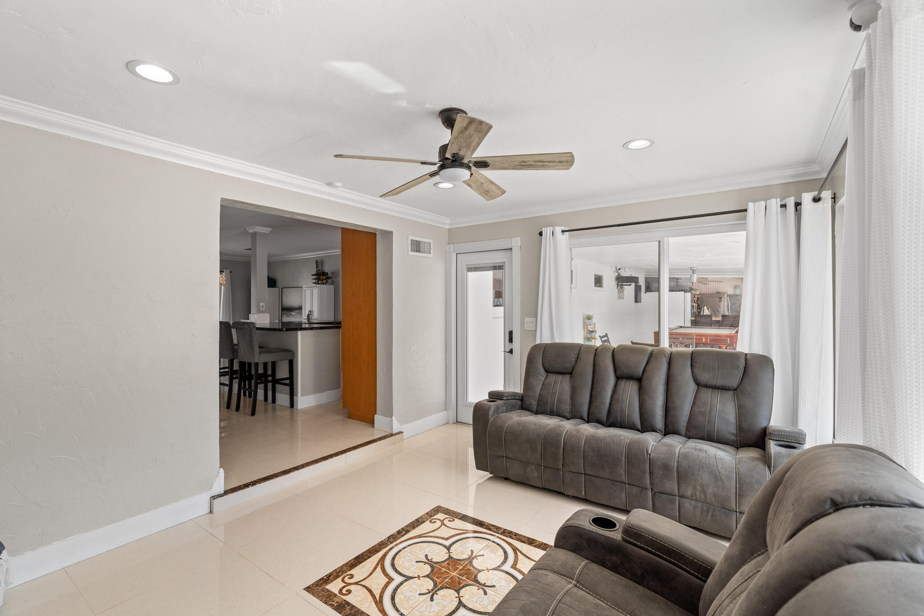 TOD ACRES COUNTRY CLUB SEC - Residential