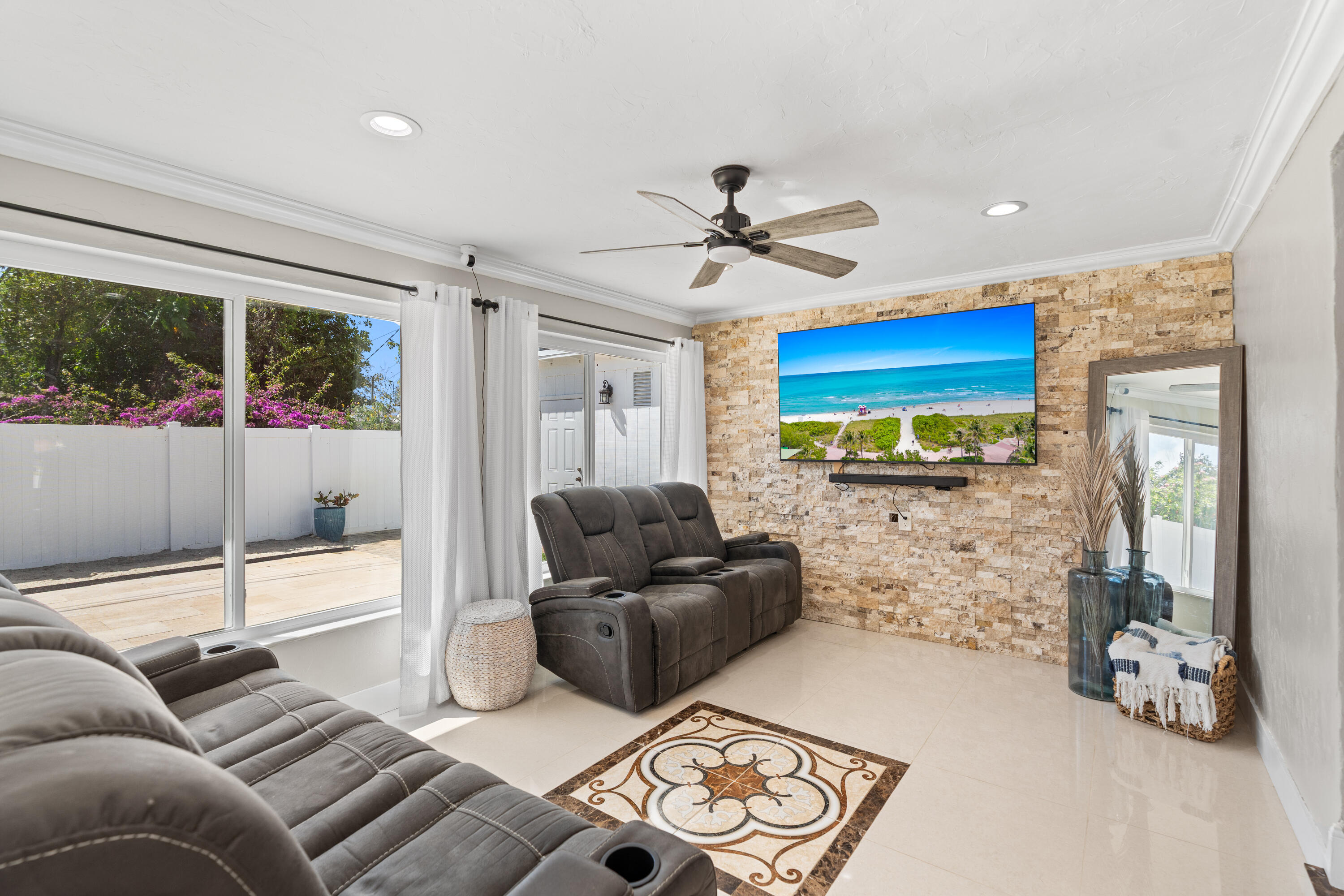 TOD ACRES COUNTRY CLUB SEC - Residential