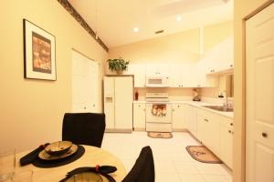 Boca Azul Ph 4 And 5 - Residential Lease