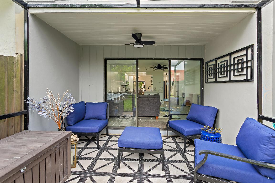 SOUTH SHORE 3 OF WELLINGTON - Residential Lease