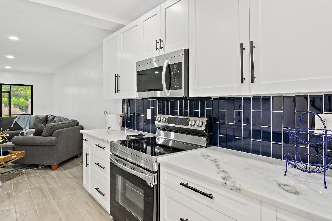 SOUTH SHORE 3 OF WELLINGTON - Residential Lease