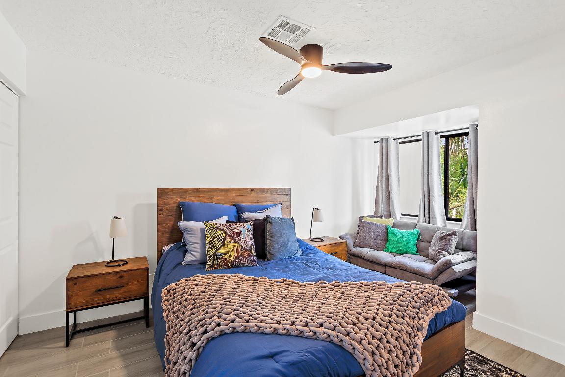 SOUTH SHORE 3 OF WELLINGTON - Residential Lease