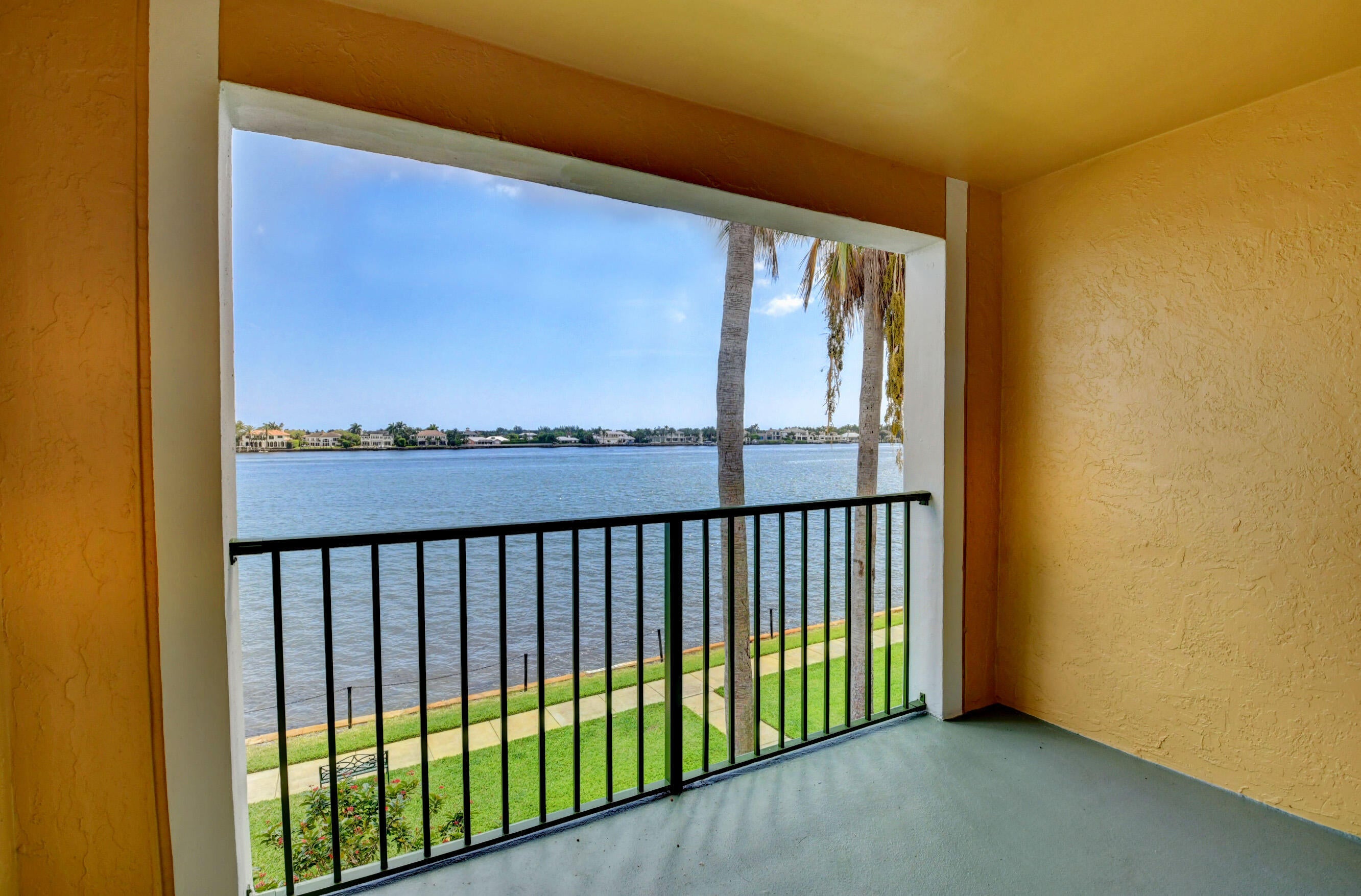 180 Yacht Club Way 308