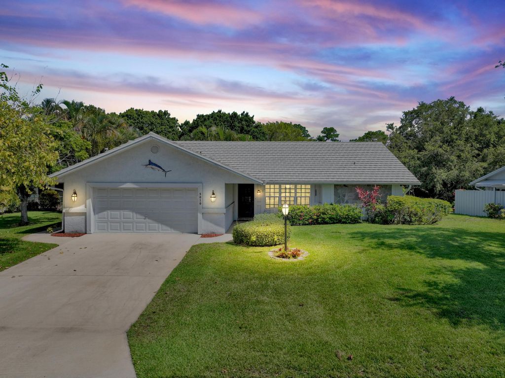 Photo of 5010 SE Hanson Circle, Stuart, FL 34997 (MLS # R10991318)