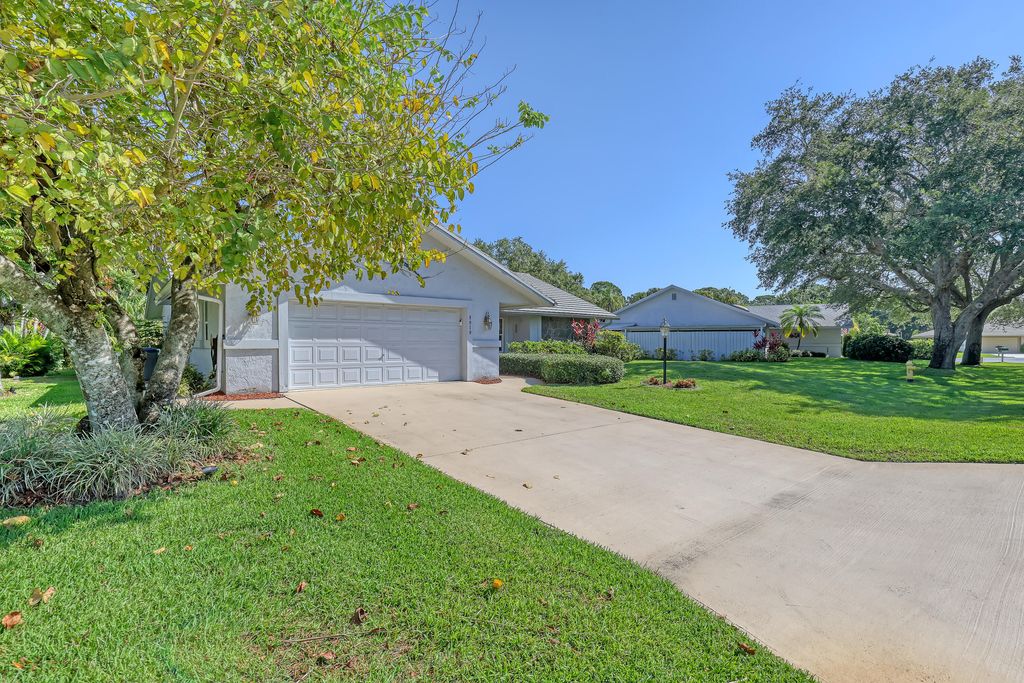 Photo of 5010 SE Hanson Circle, Stuart, FL 34997 (MLS # R10991318)