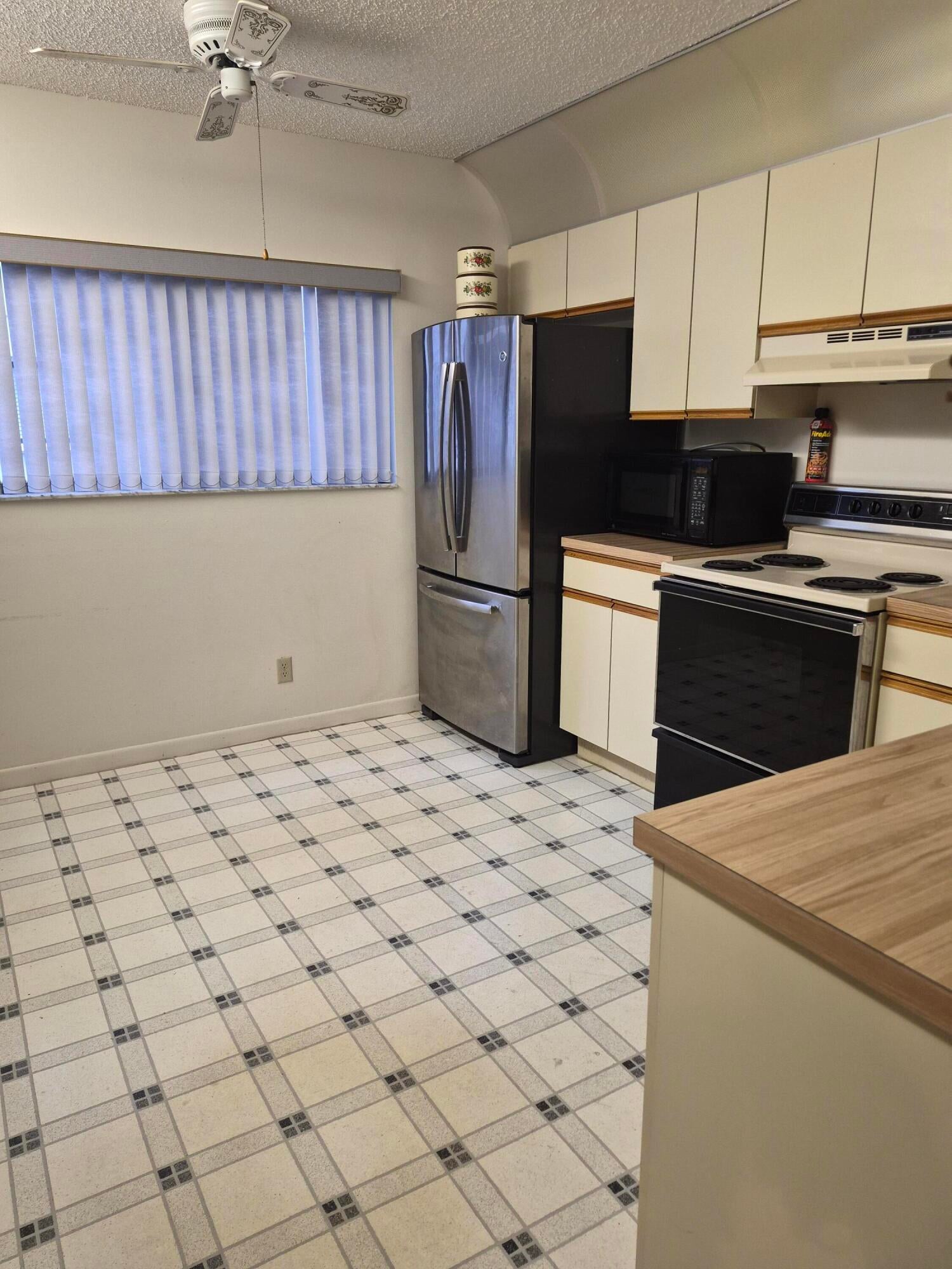15251 LAKES OF DELRAY Boulevard 327