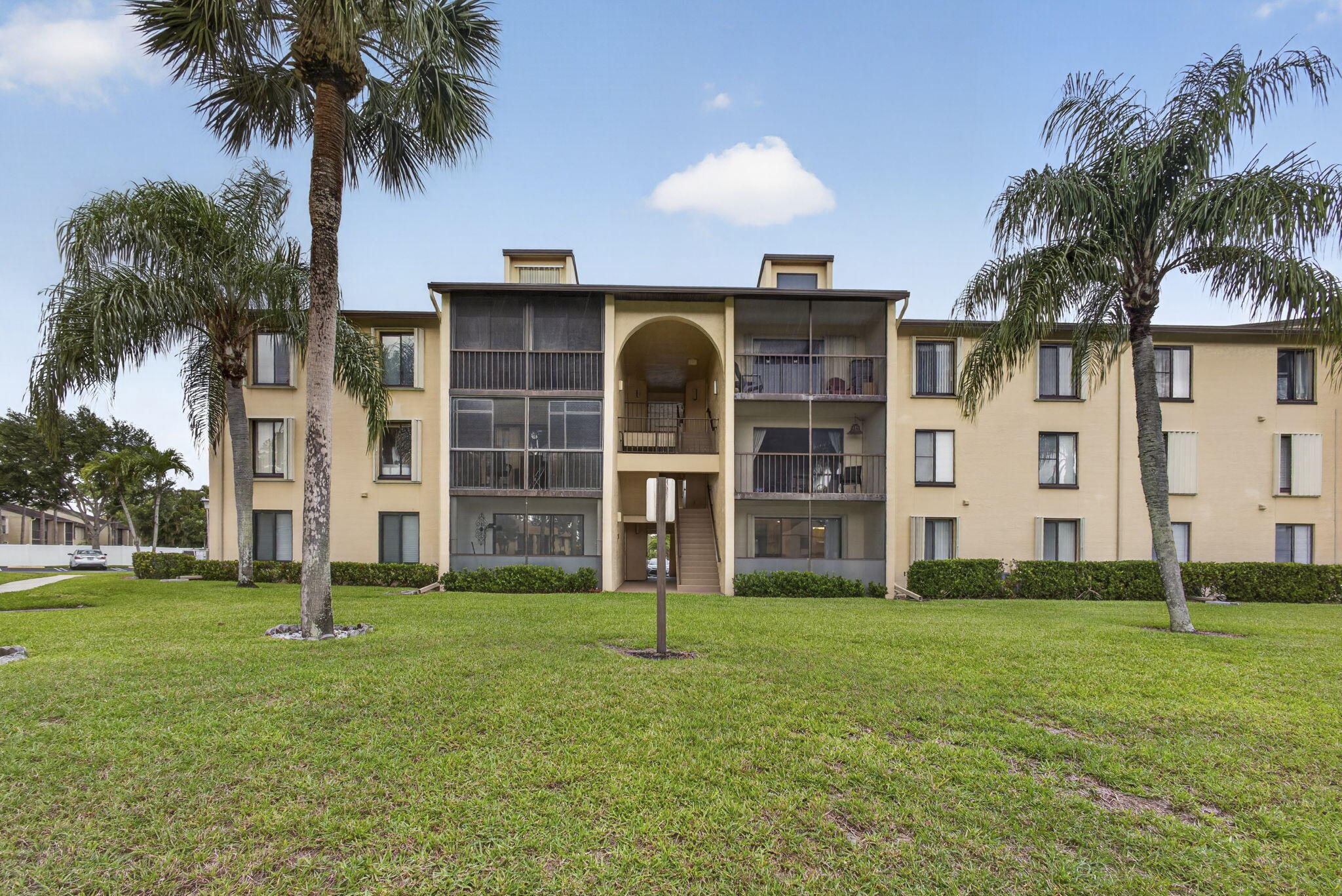 PINE RIDGE NORTH VILLAGE IV CONDO - Residential