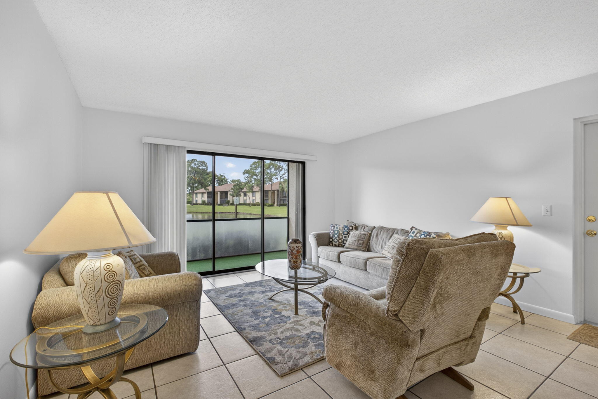 PINE RIDGE NORTH VILLAGE IV CONDO - Residential