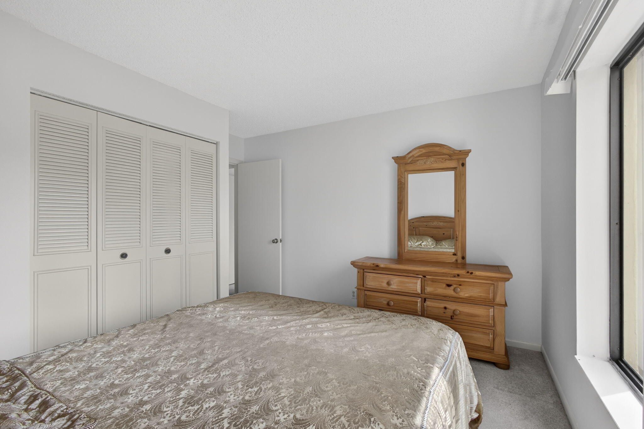 PINE RIDGE NORTH VILLAGE IV CONDO - Residential