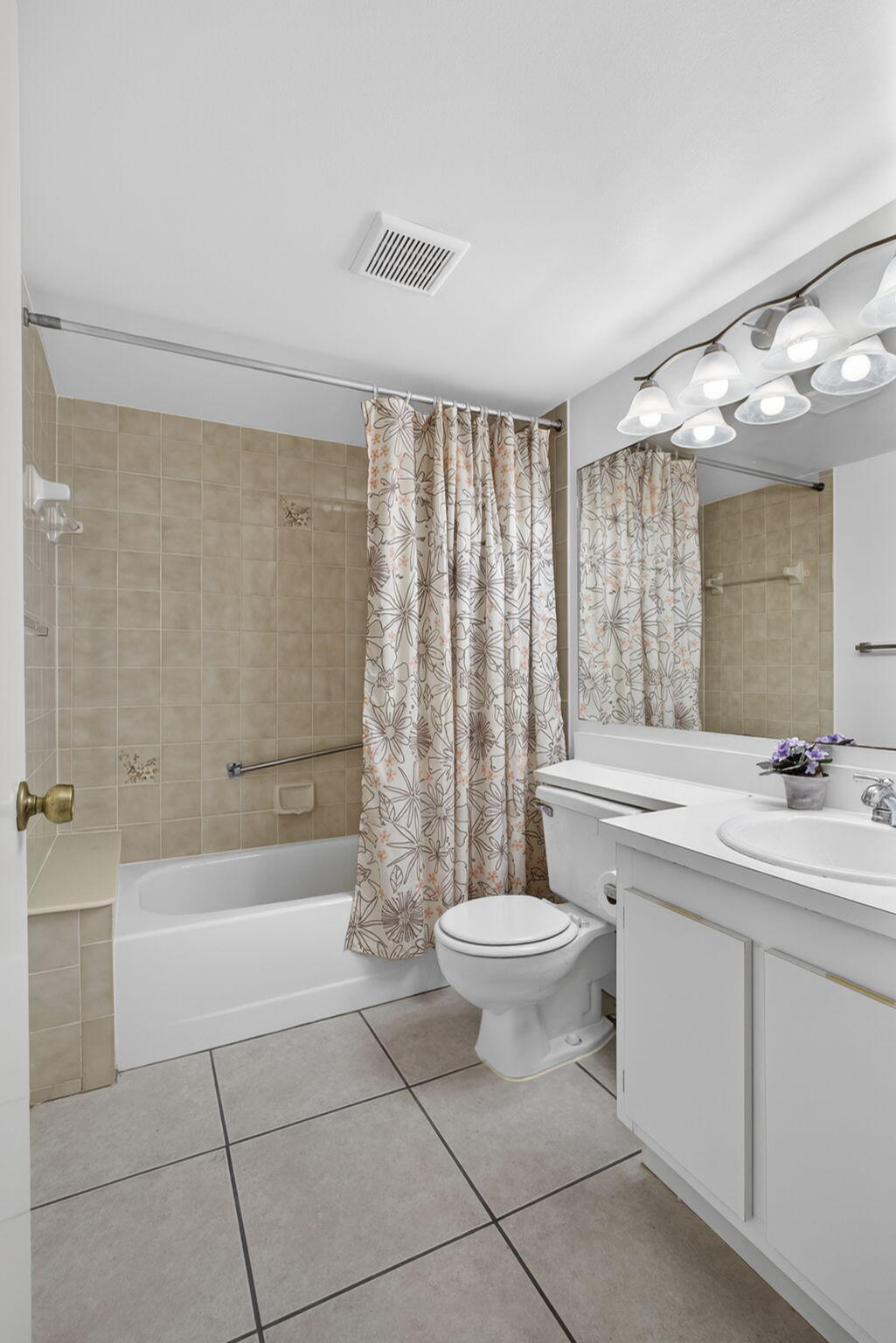 PINE RIDGE NORTH VILLAGE IV CONDO - Residential