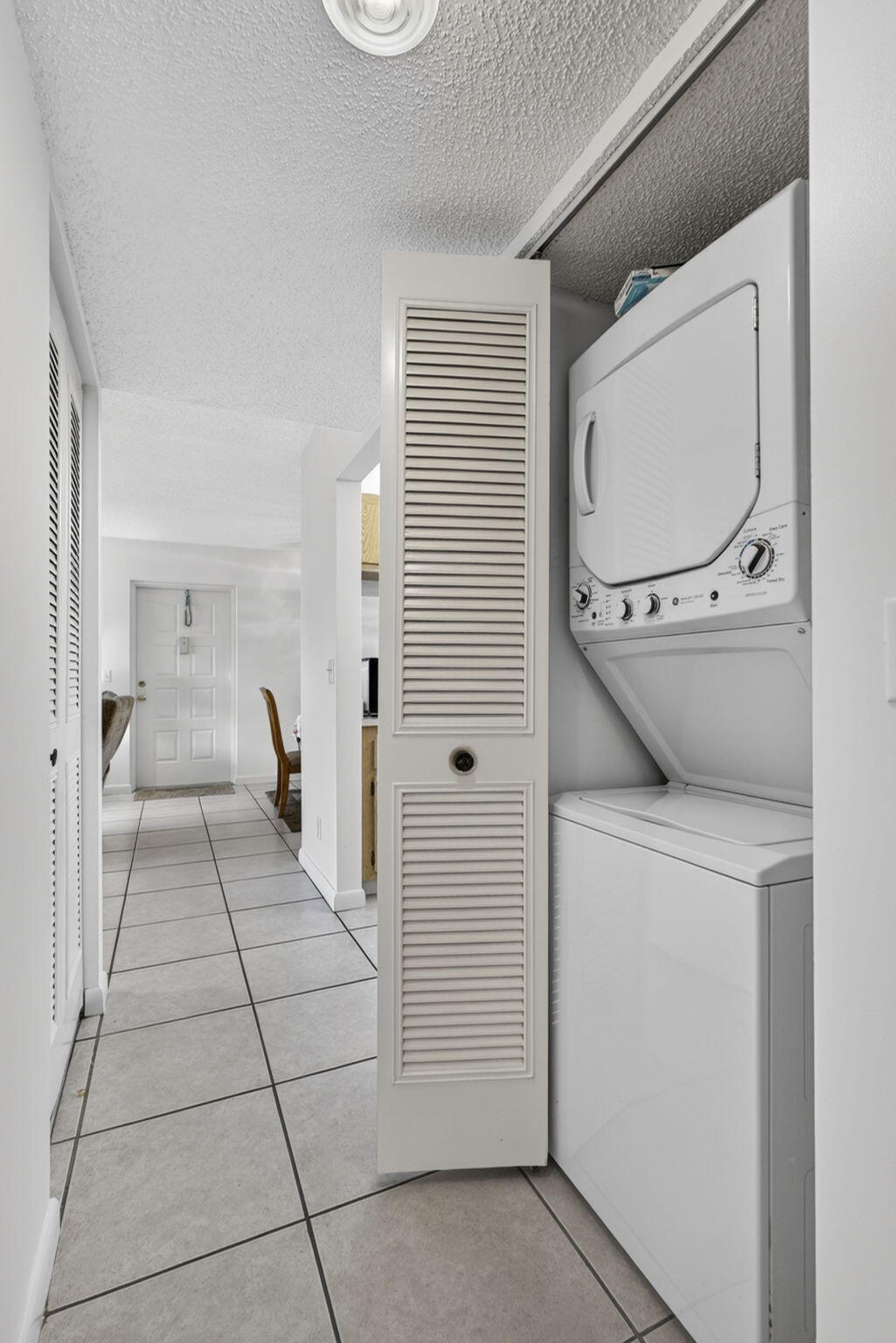 PINE RIDGE NORTH VILLAGE IV CONDO - Residential