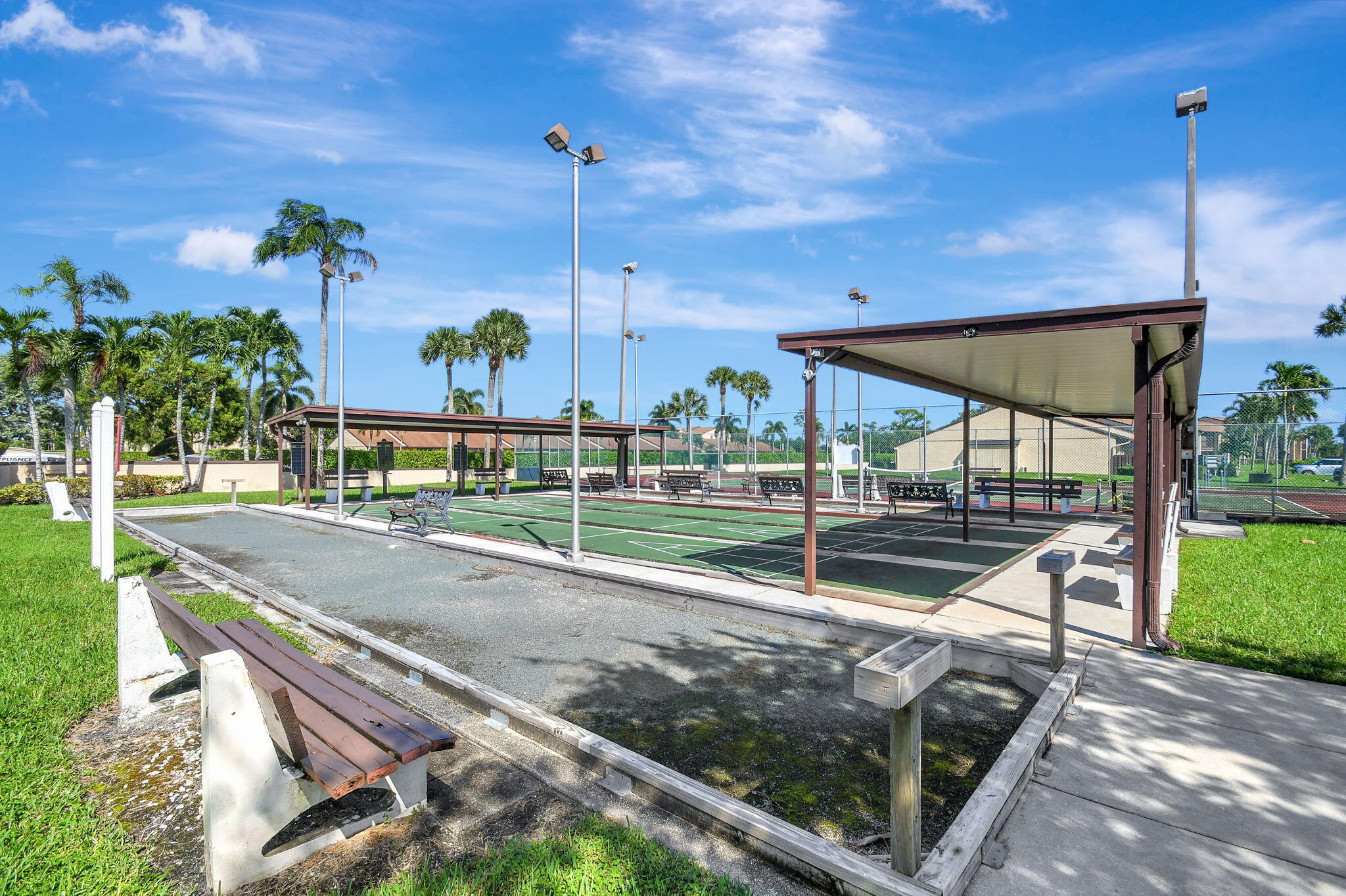 PINE RIDGE NORTH VILLAGE IV CONDO - Residential