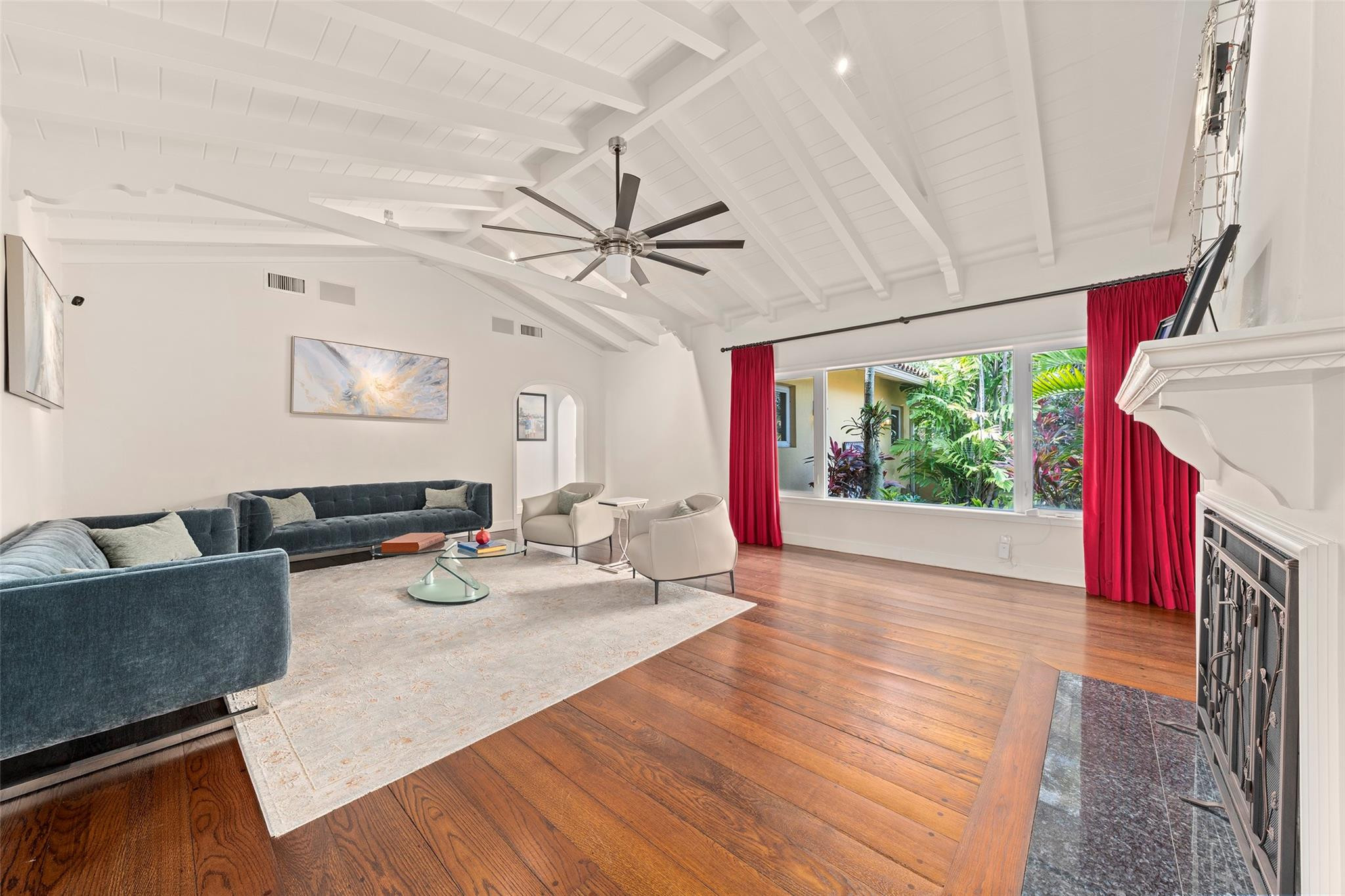 Las Olas Isles - Residential