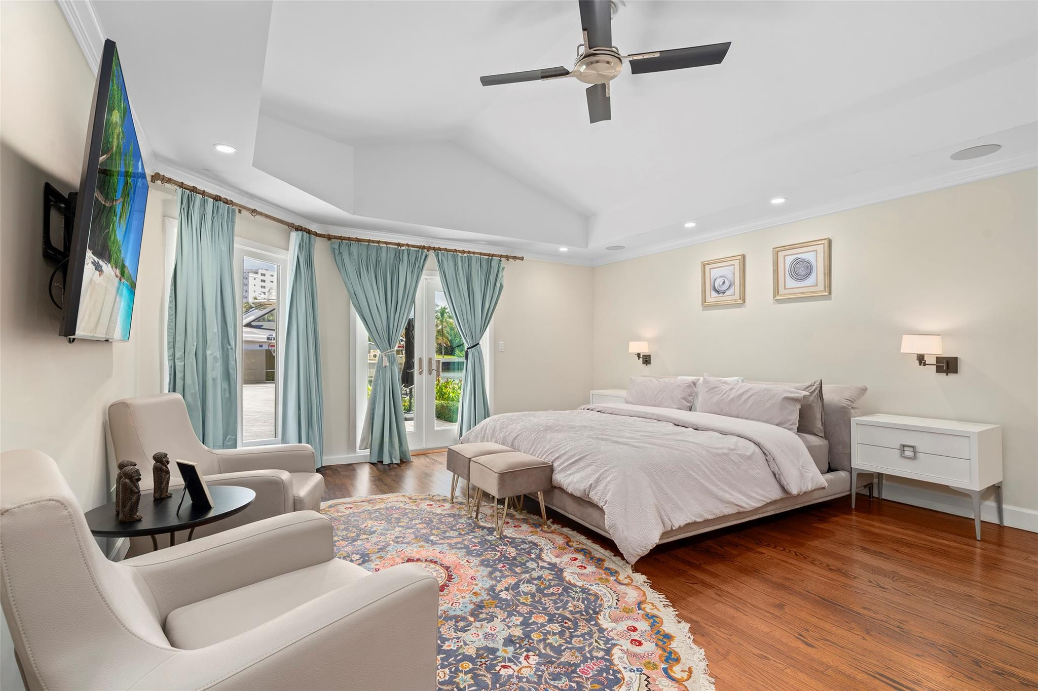 Las Olas Isles - Residential