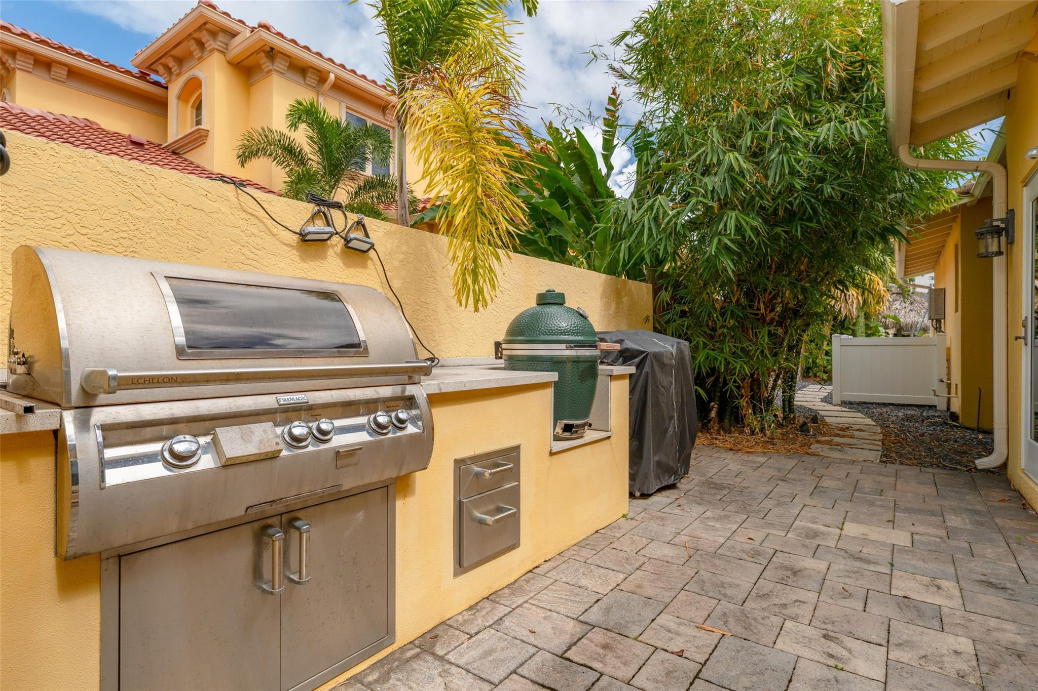 Las Olas Isles - Residential