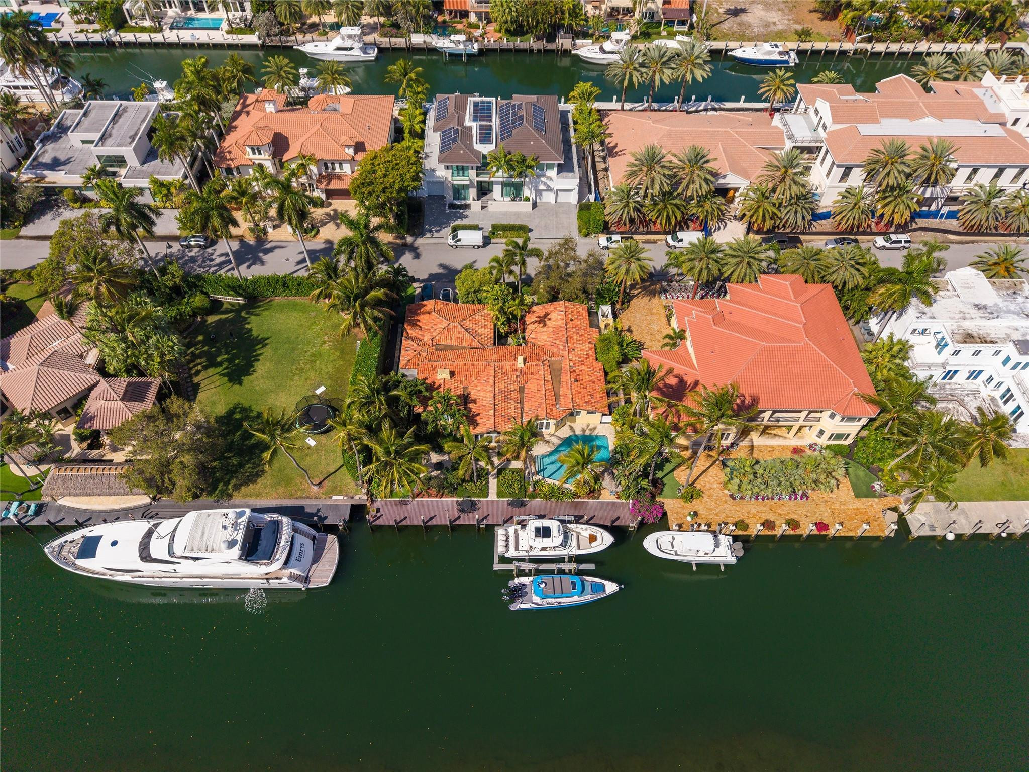 Las Olas Isles - Residential