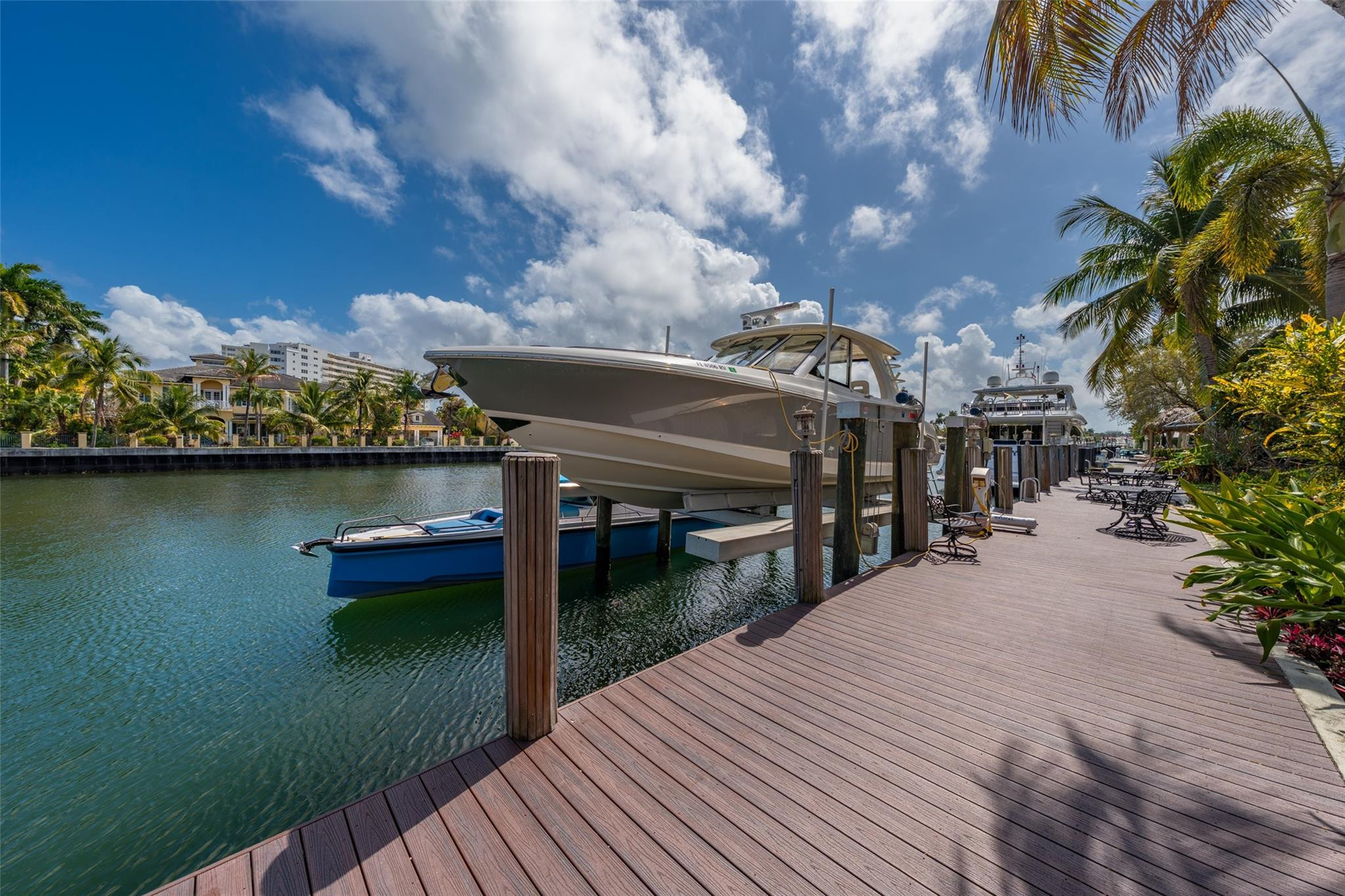Las Olas Isles - Residential