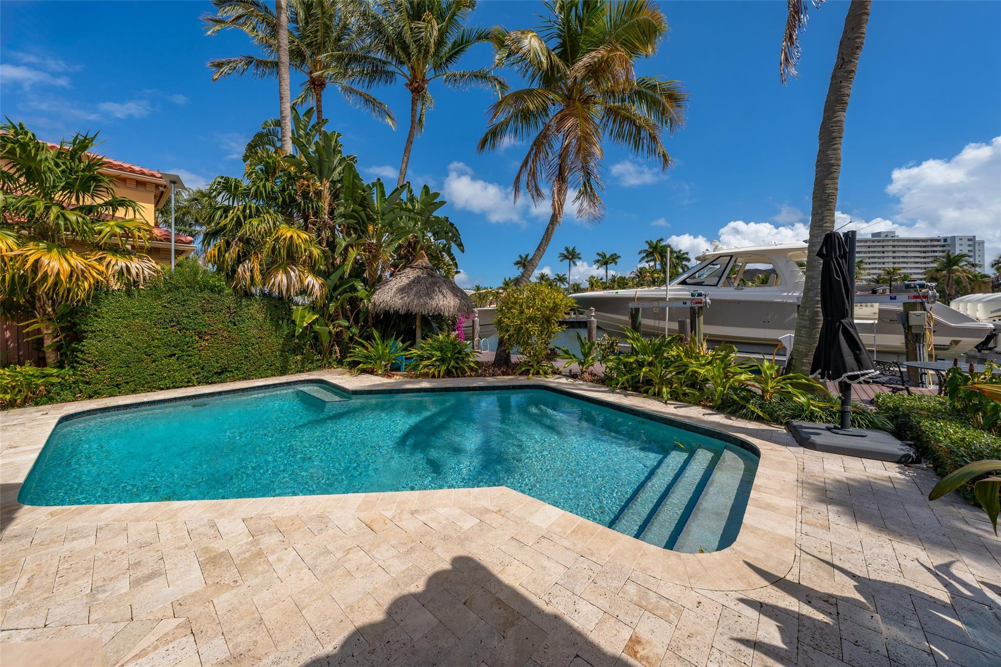 Las Olas Isles - Residential