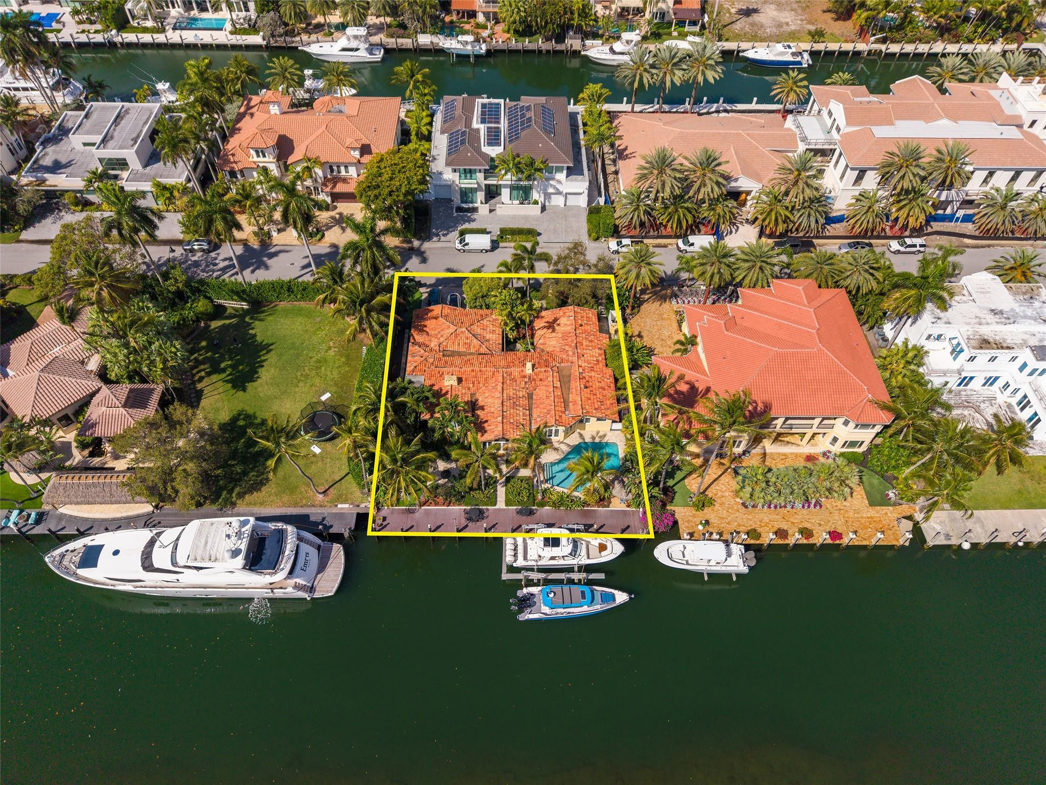 330 Royal Plaza Drive