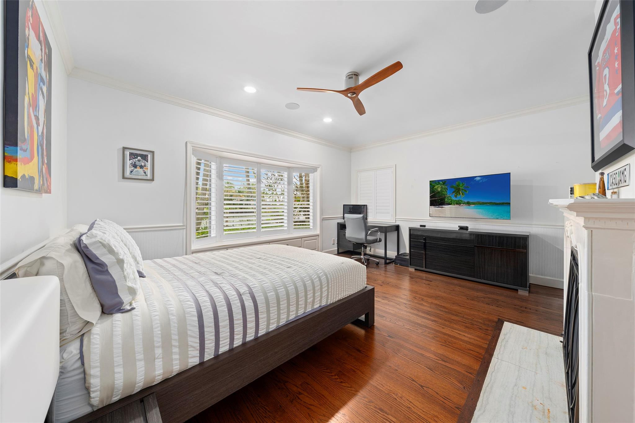 Las Olas Isles - Residential