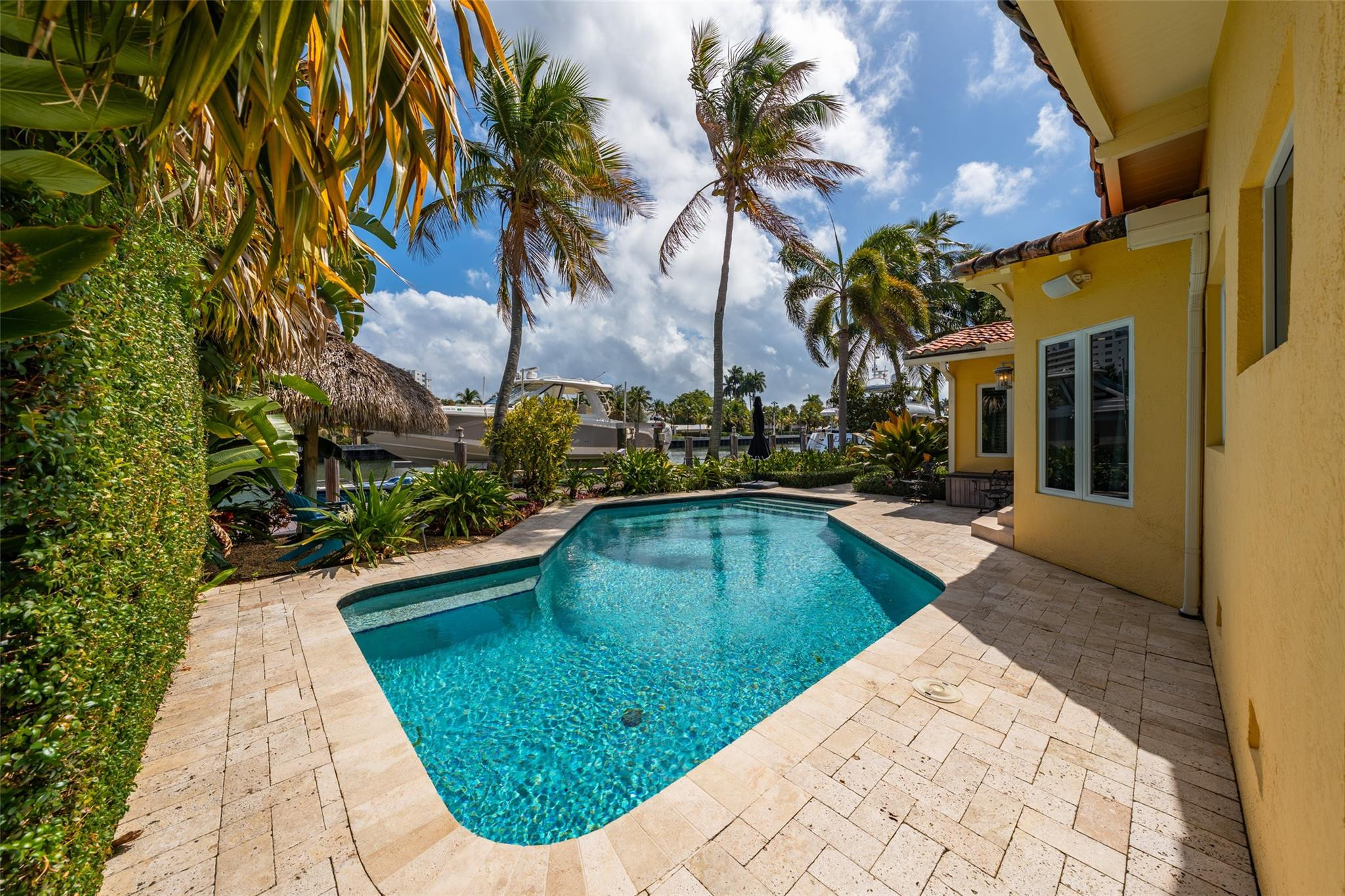 Las Olas Isles - Residential