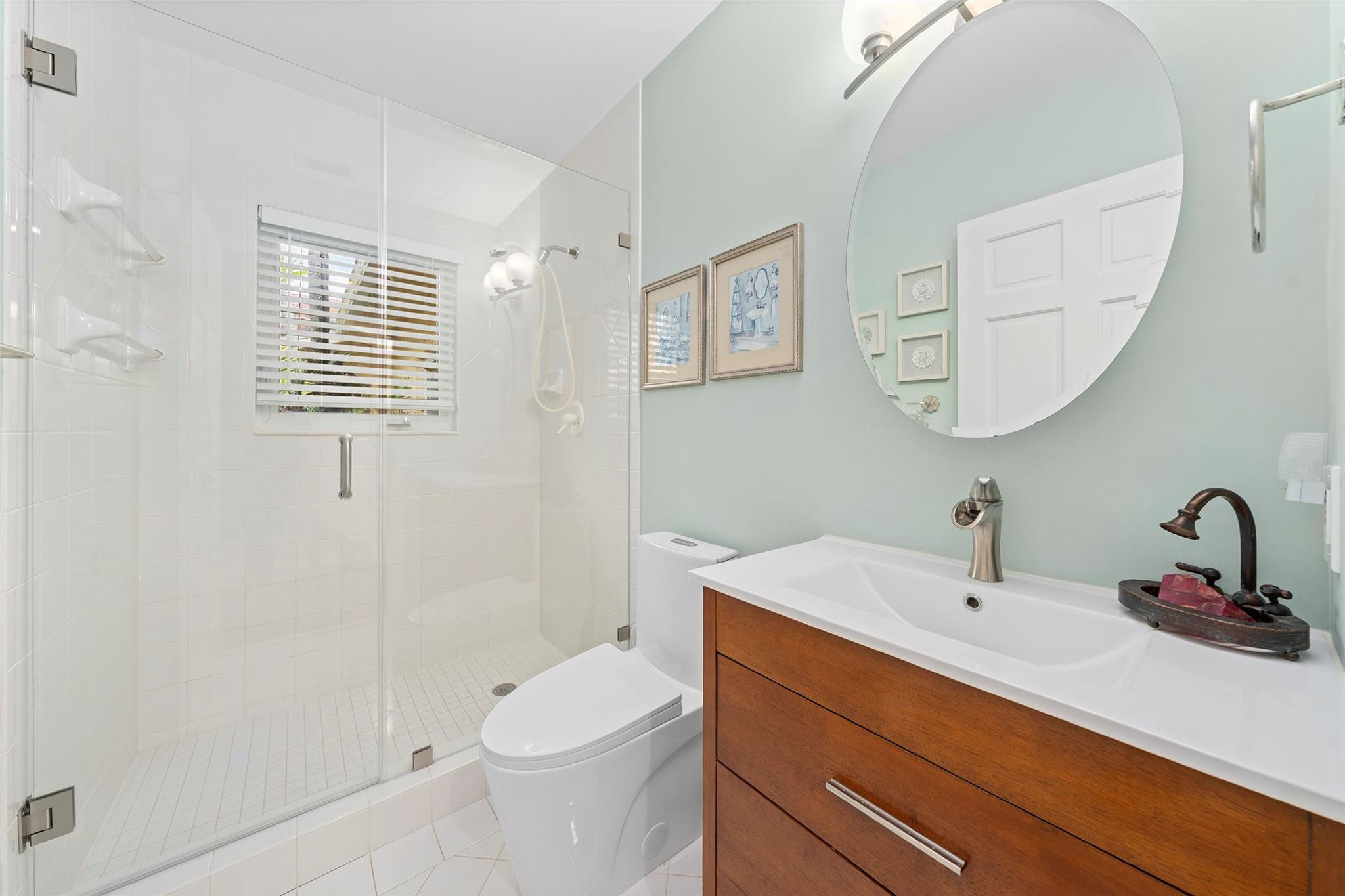 Las Olas Isles - Residential