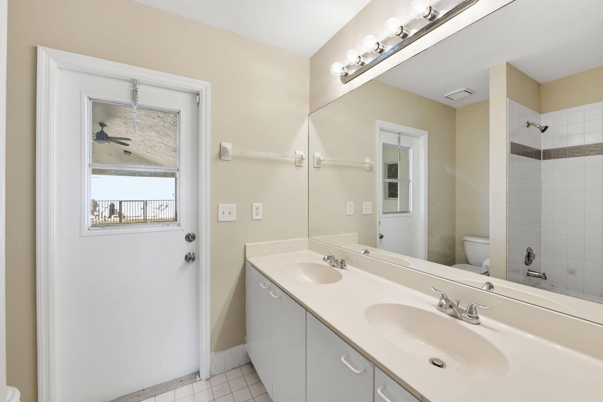 BOCA WINDS PAR D-1 - Residential