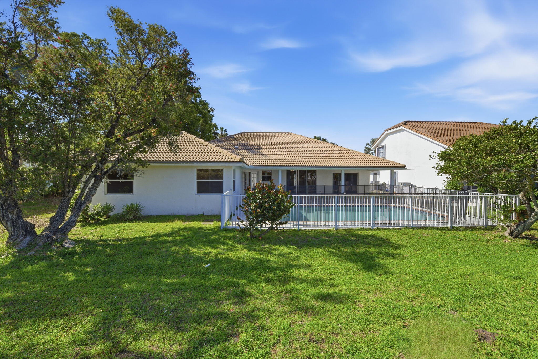 BOCA WINDS PAR D-1 - Residential