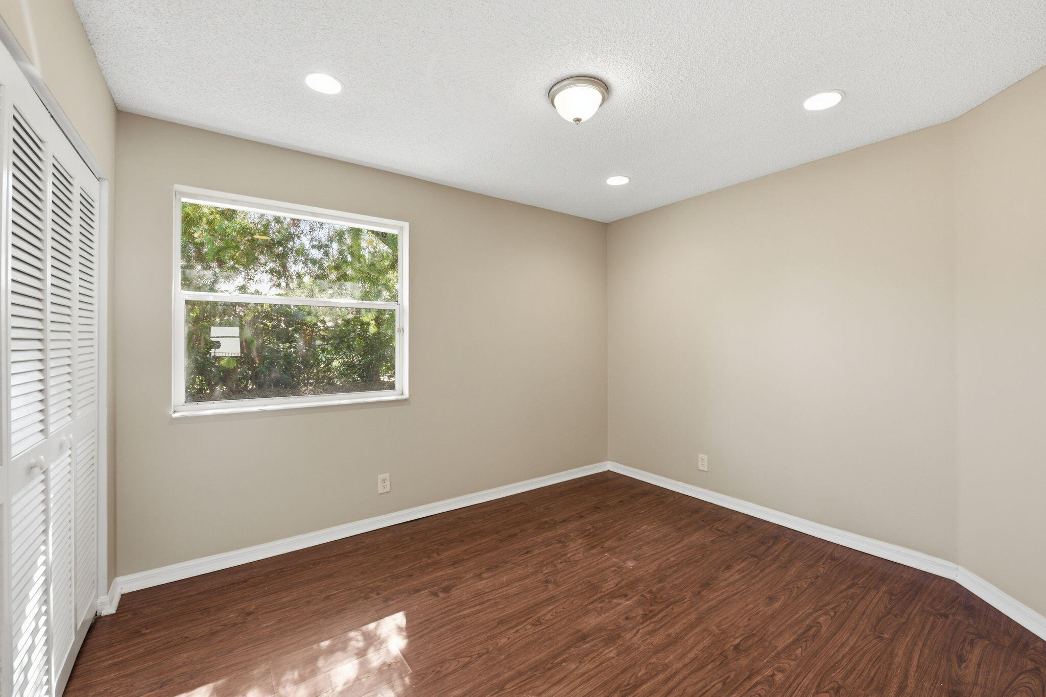 BOCA WINDS PAR D-1 - Residential