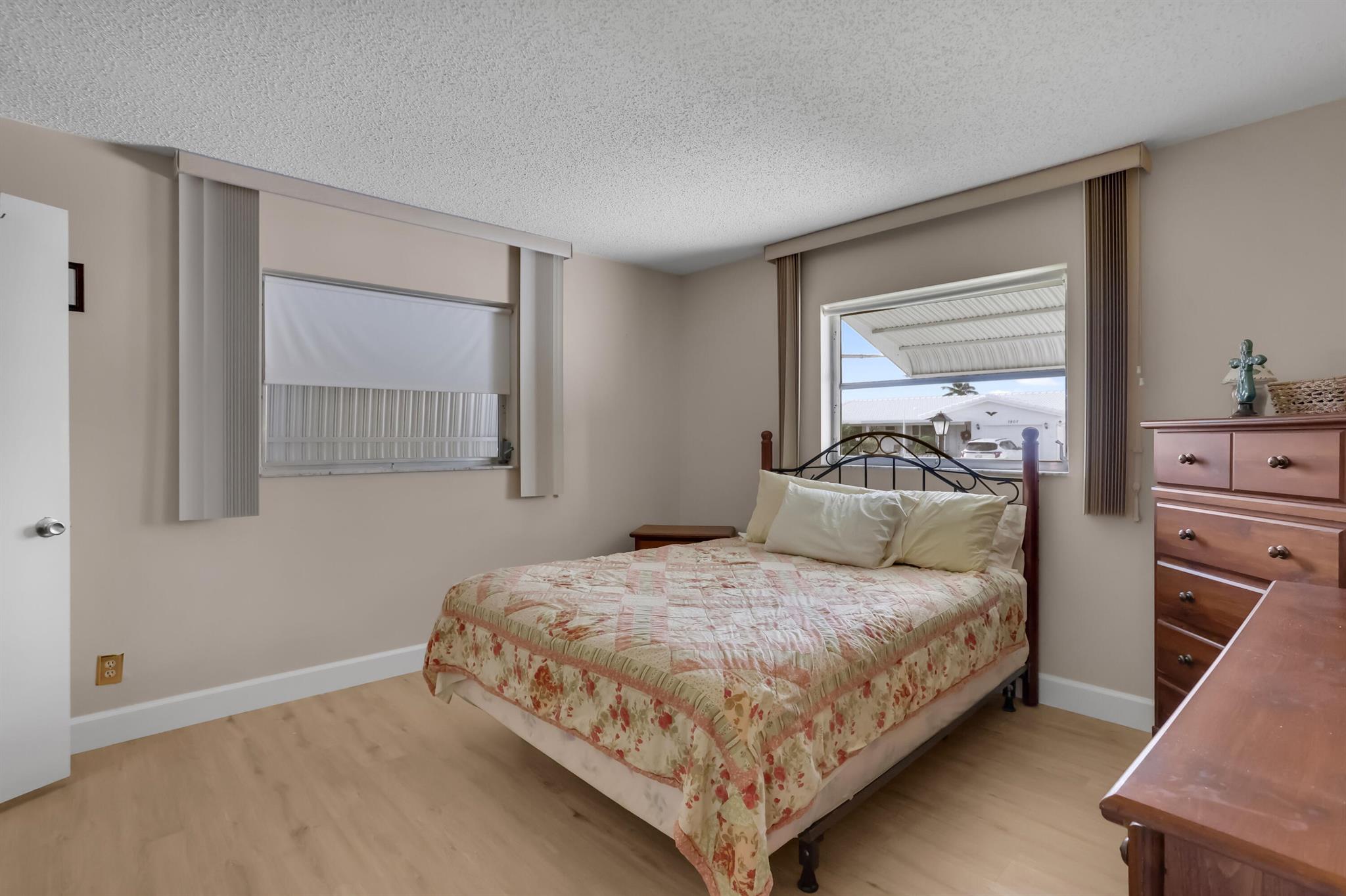 PALM BEACH LEISUREVILLE - Residential