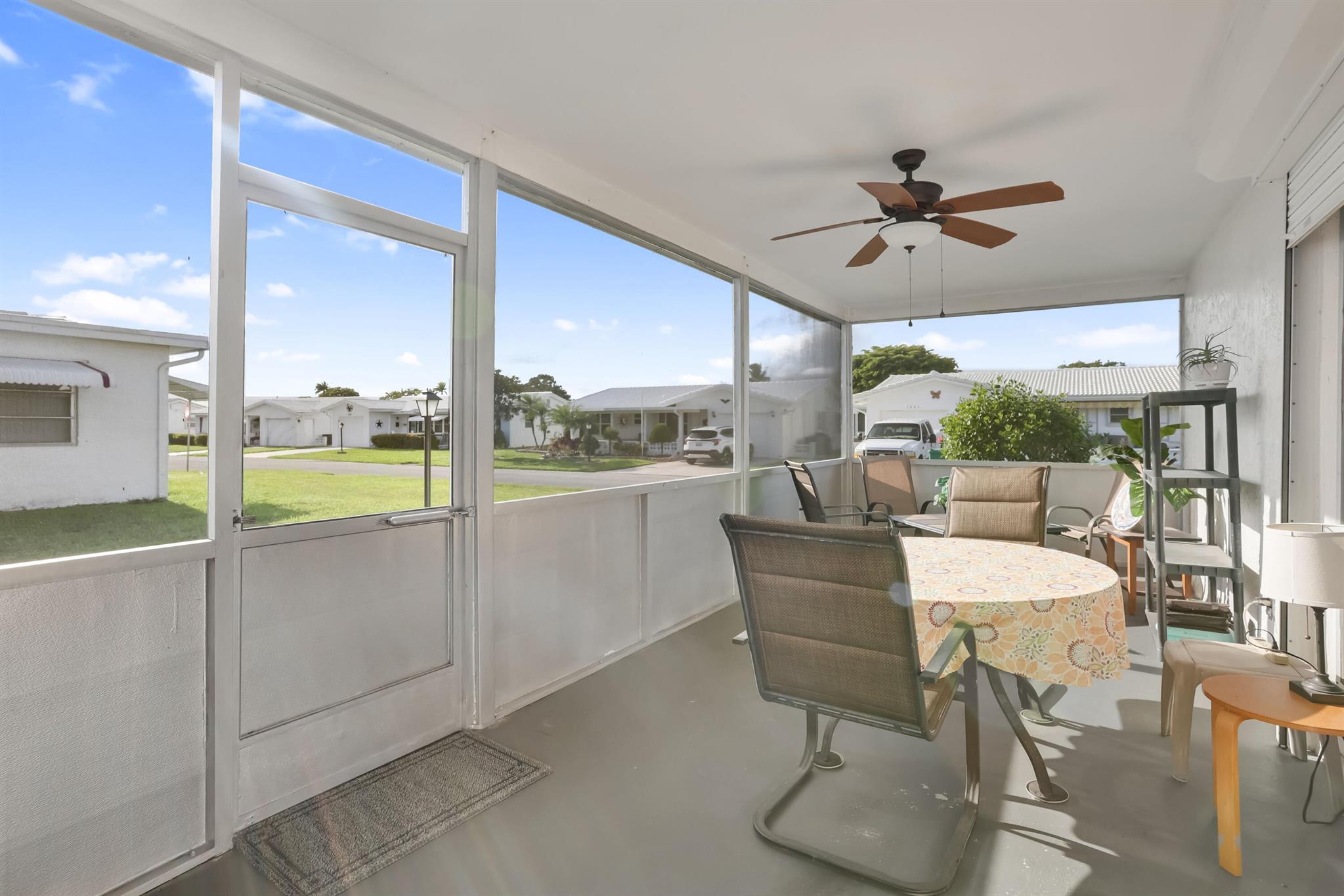 PALM BEACH LEISUREVILLE - Residential