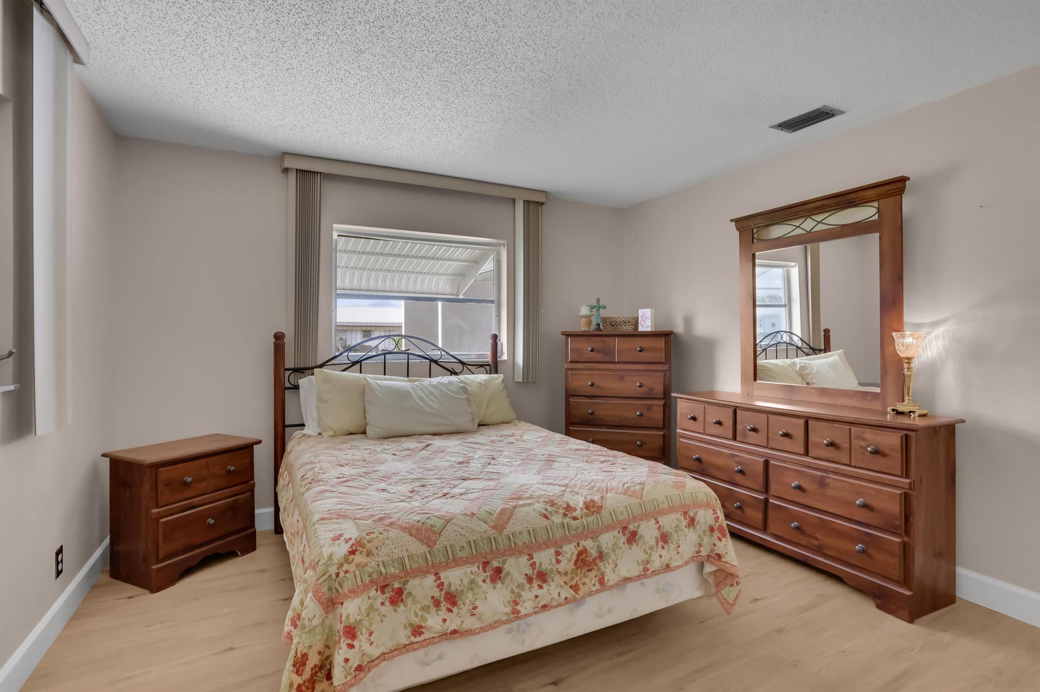 PALM BEACH LEISUREVILLE - Residential