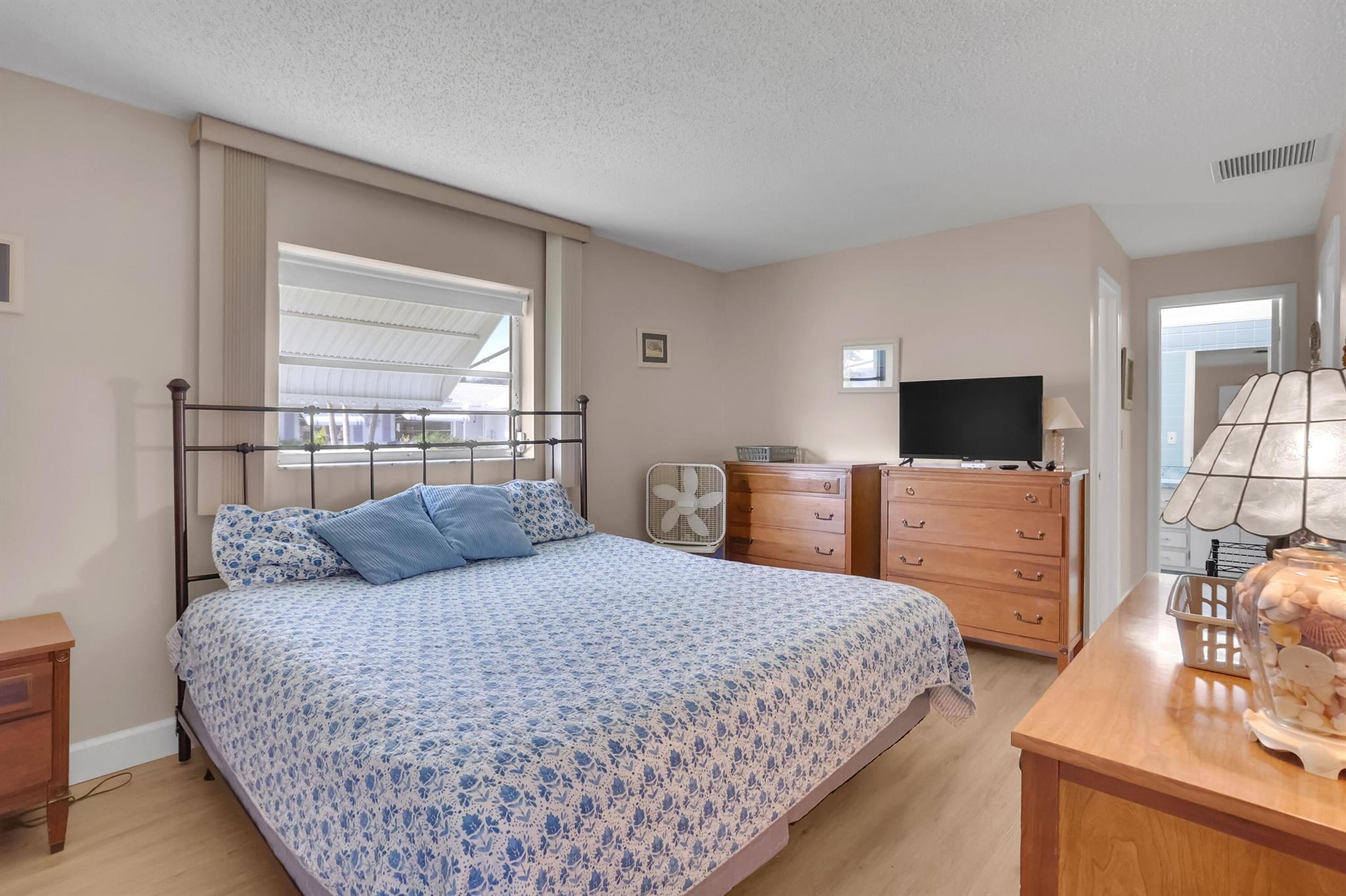 PALM BEACH LEISUREVILLE - Residential