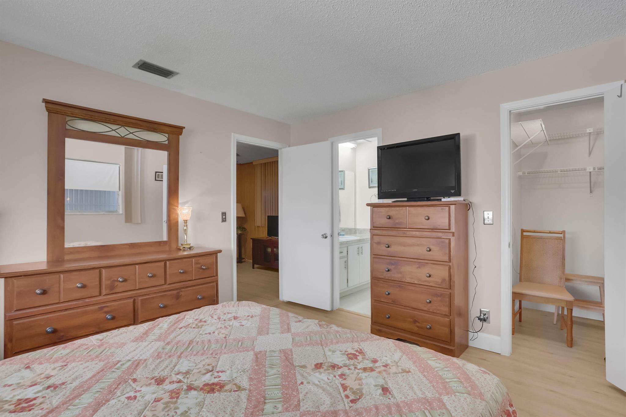 PALM BEACH LEISUREVILLE - Residential