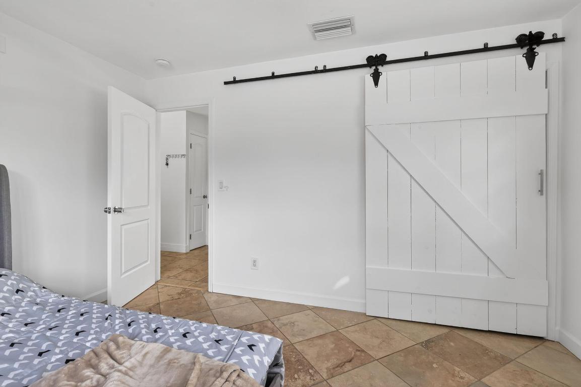 AVON HEIGHTS - Residential