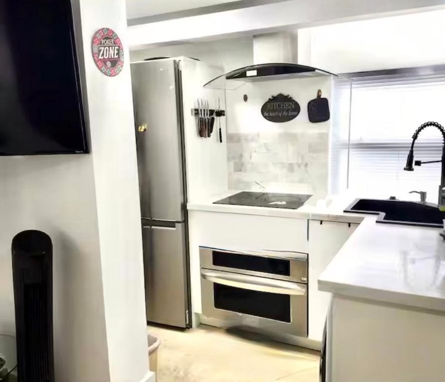 AVON HEIGHTS - Residential