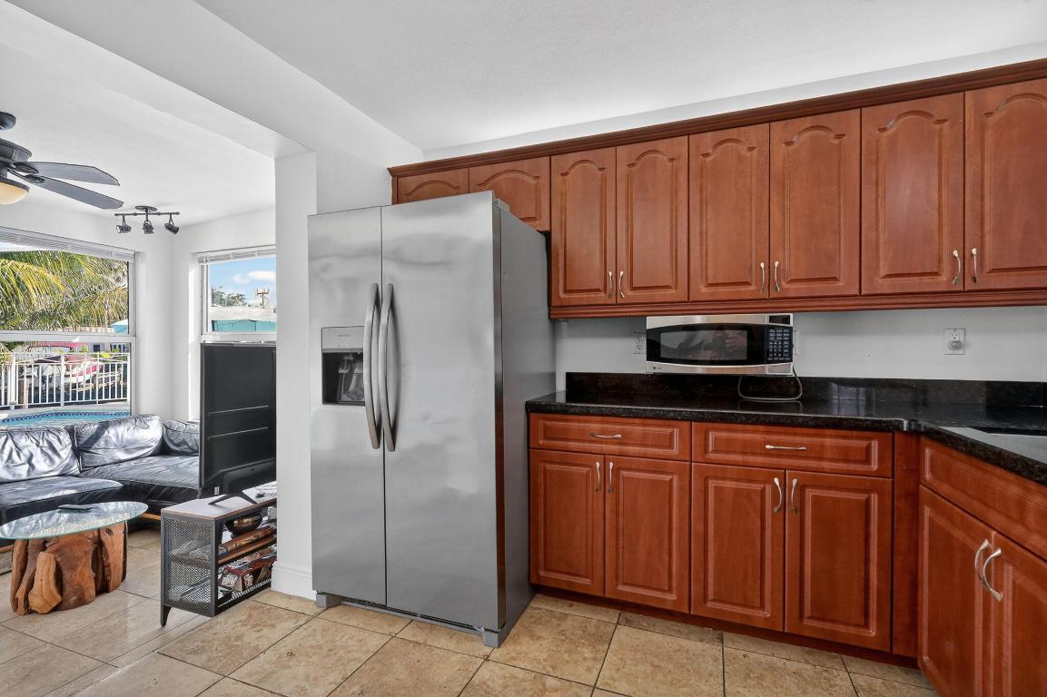 AVON HEIGHTS - Residential