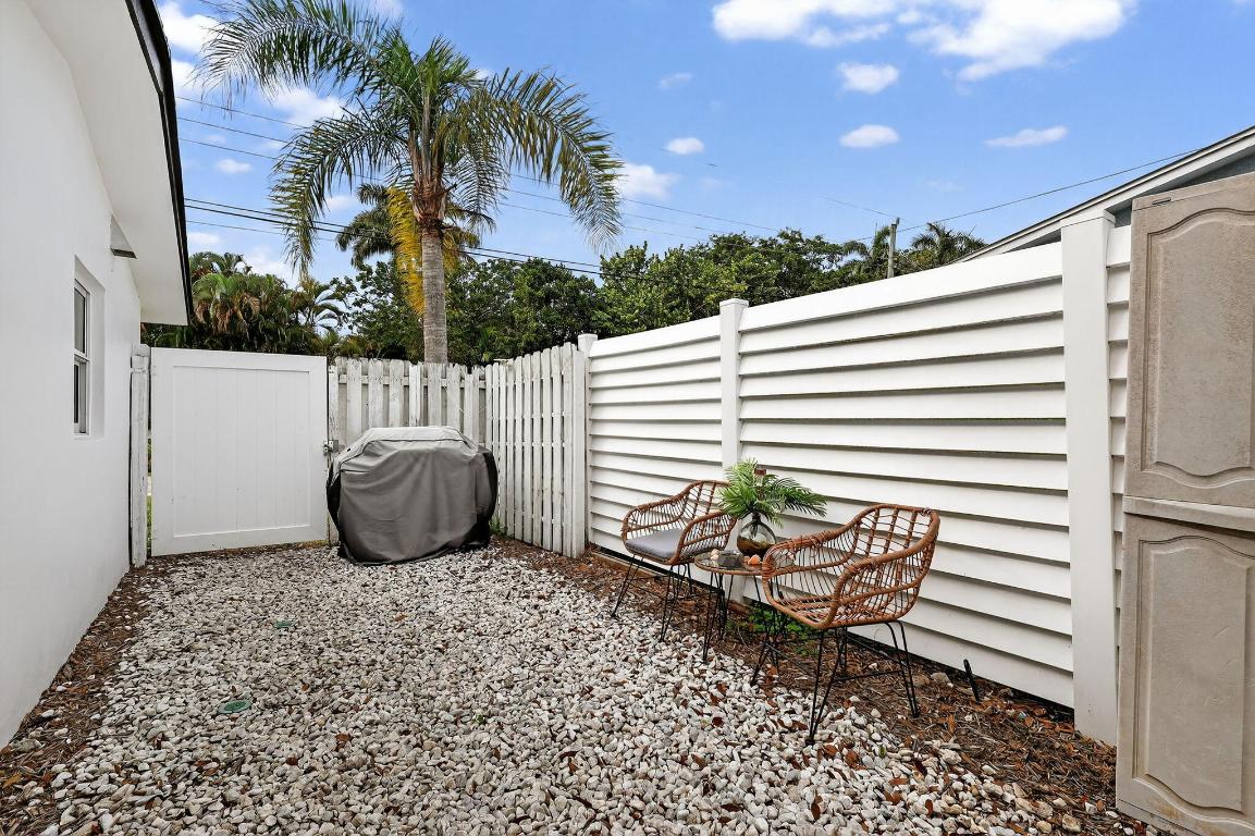 AVON HEIGHTS - Residential