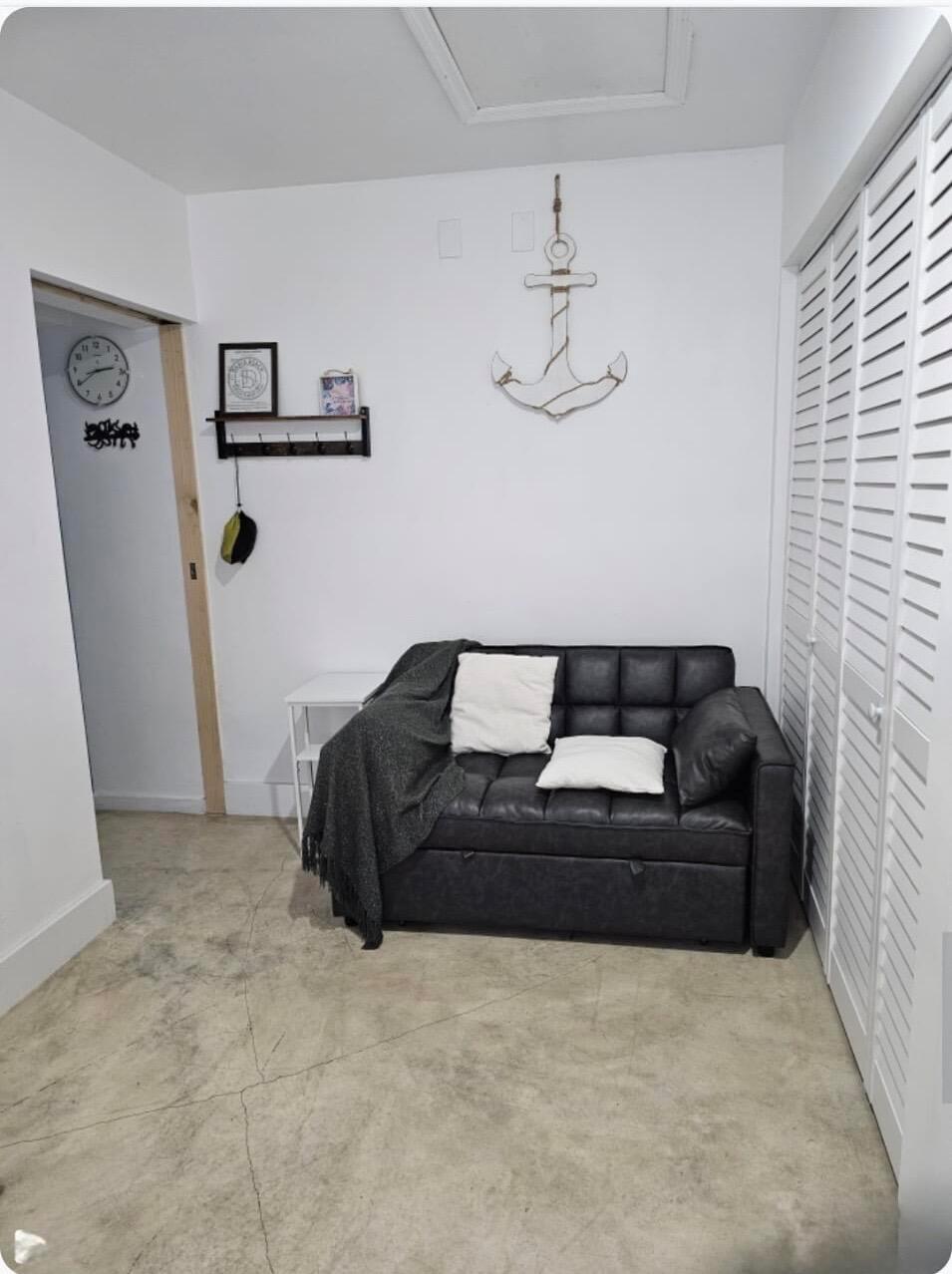 AVON HEIGHTS - Residential