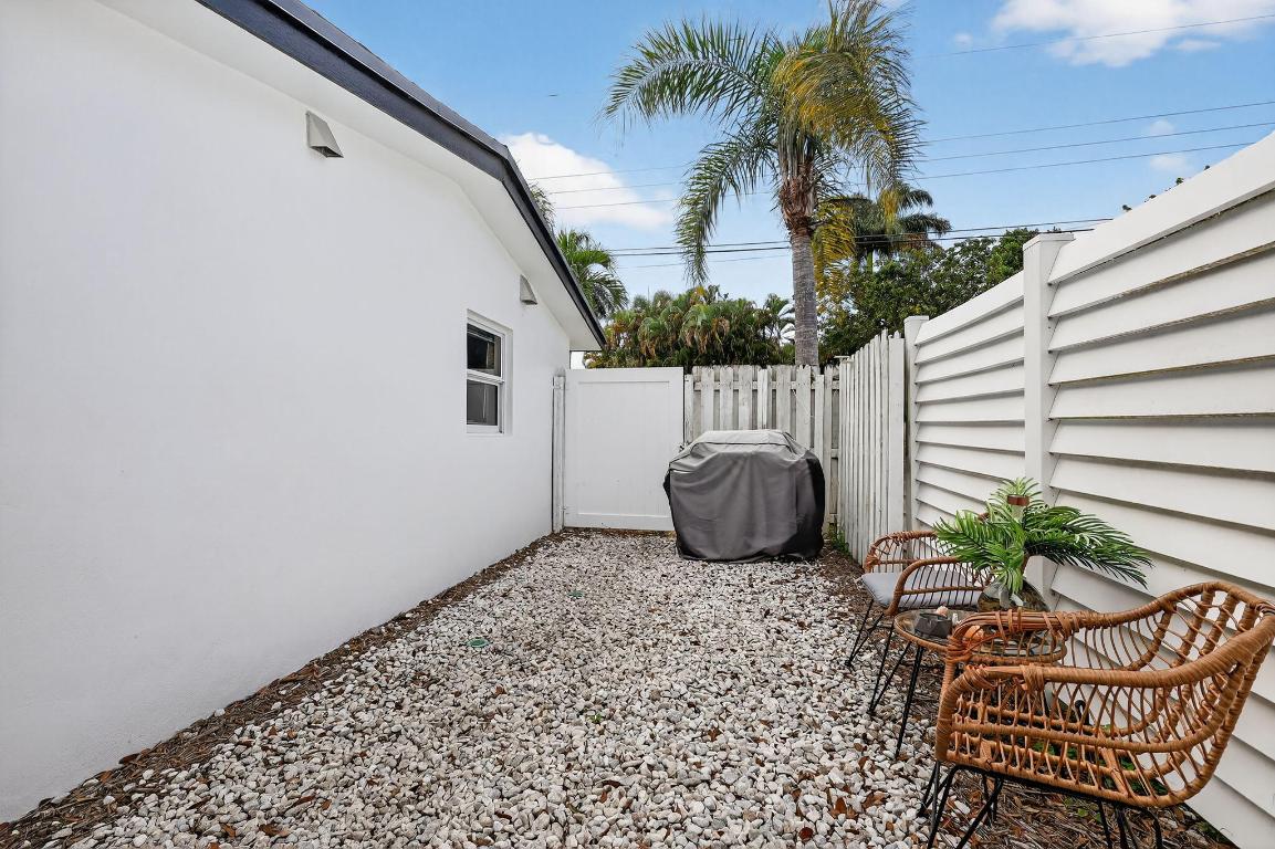 AVON HEIGHTS - Residential