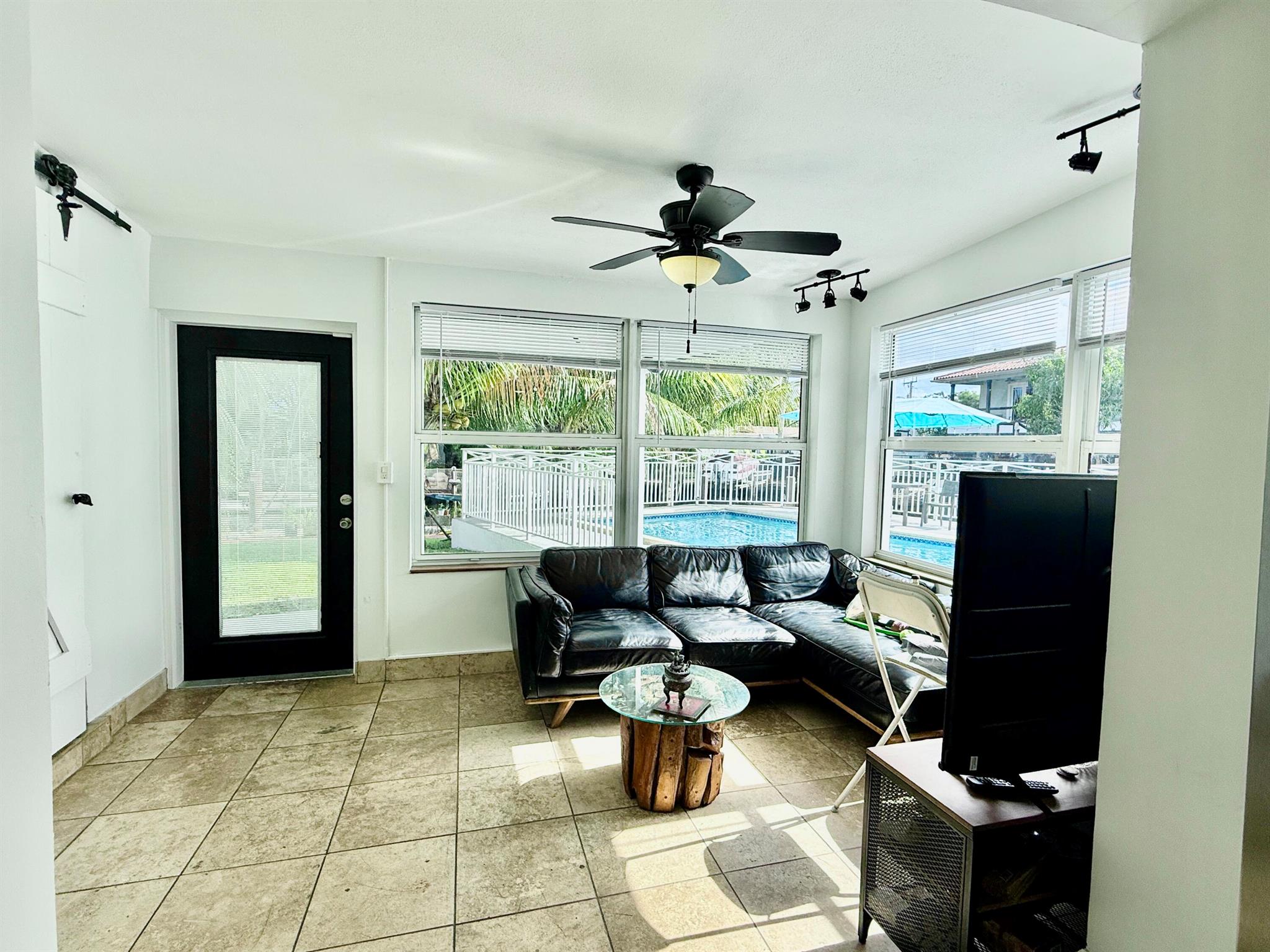 AVON HEIGHTS - Residential