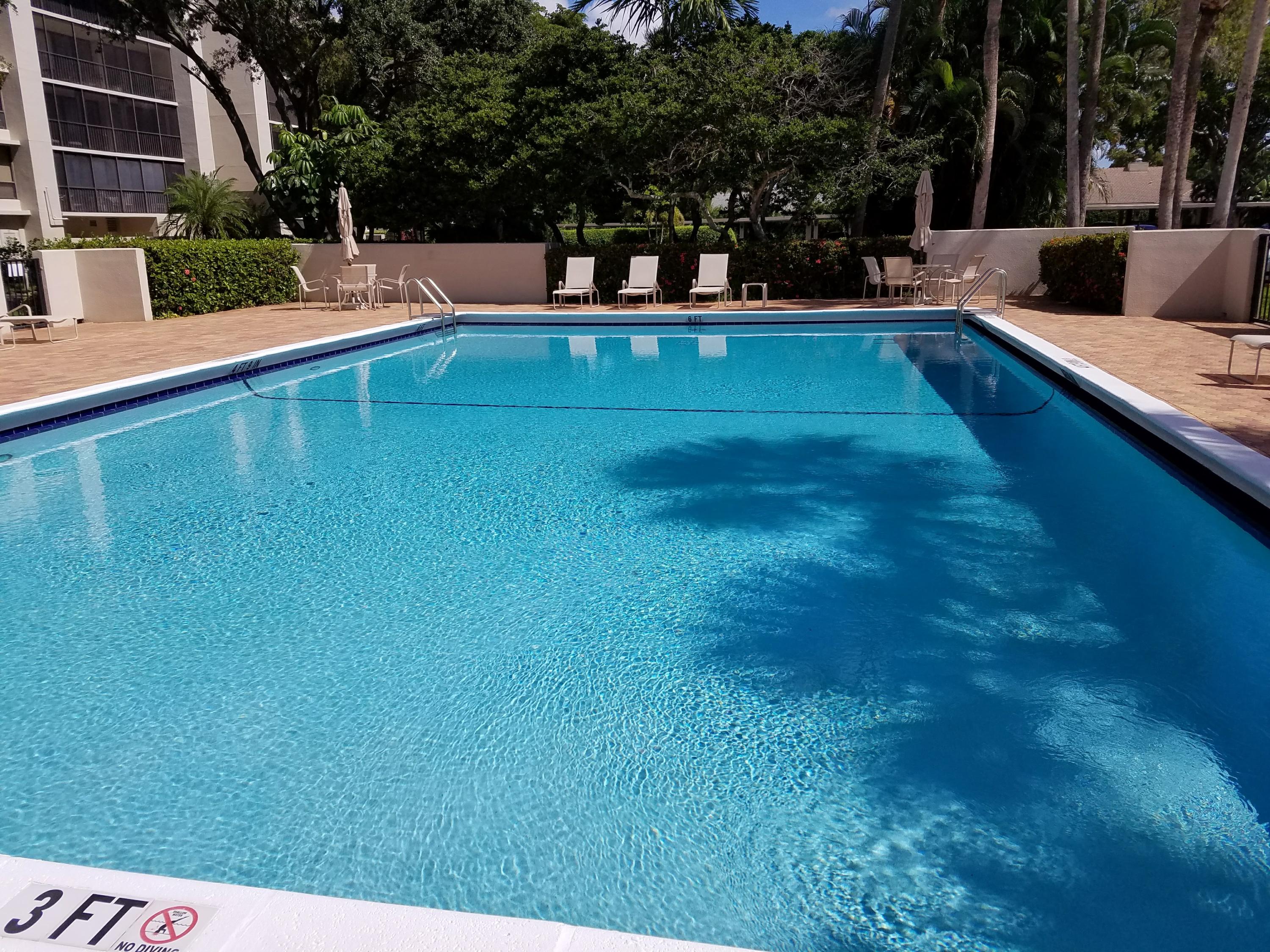 LAUREL OAKS - Residential