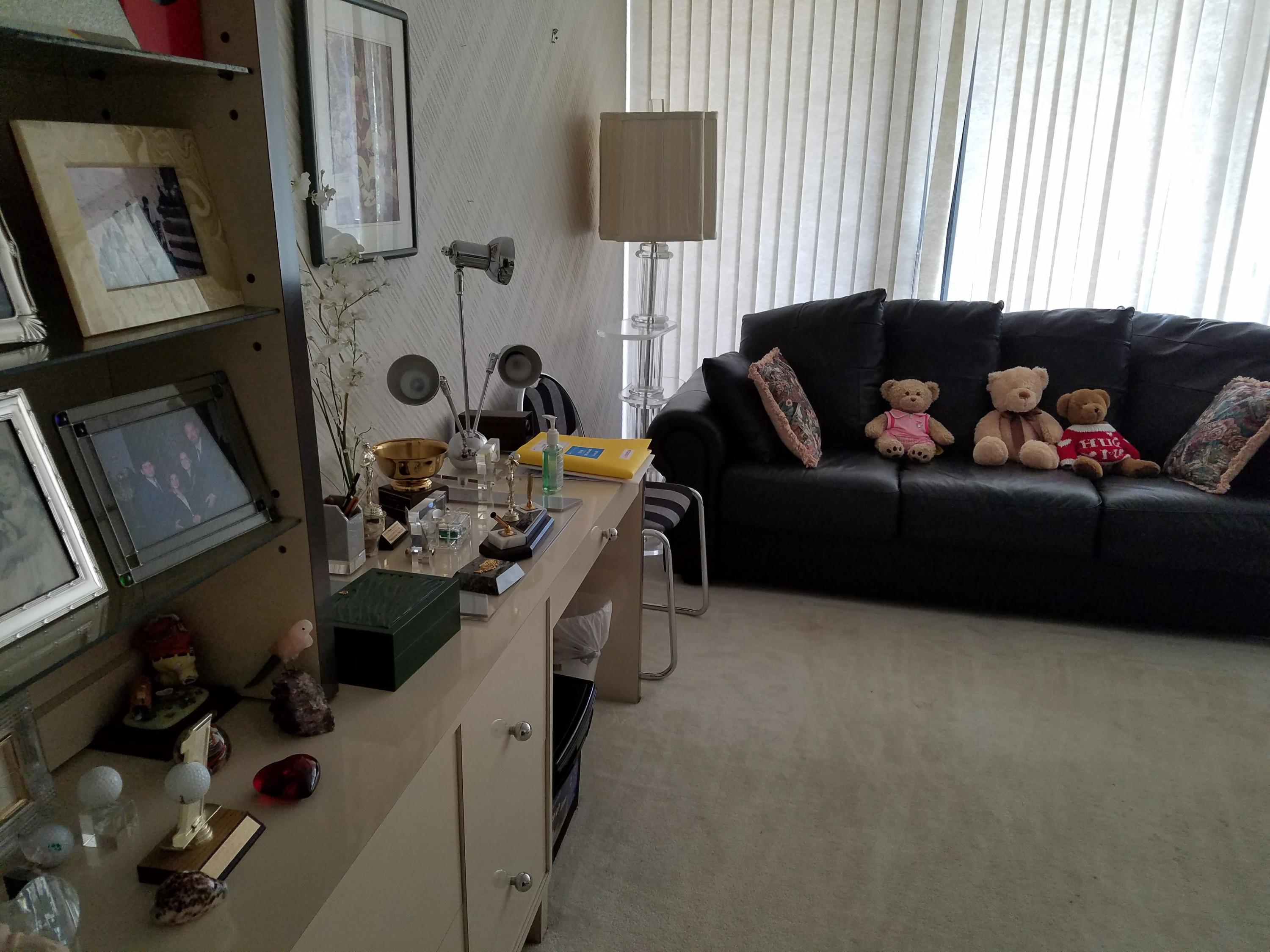 LAUREL OAKS - Residential